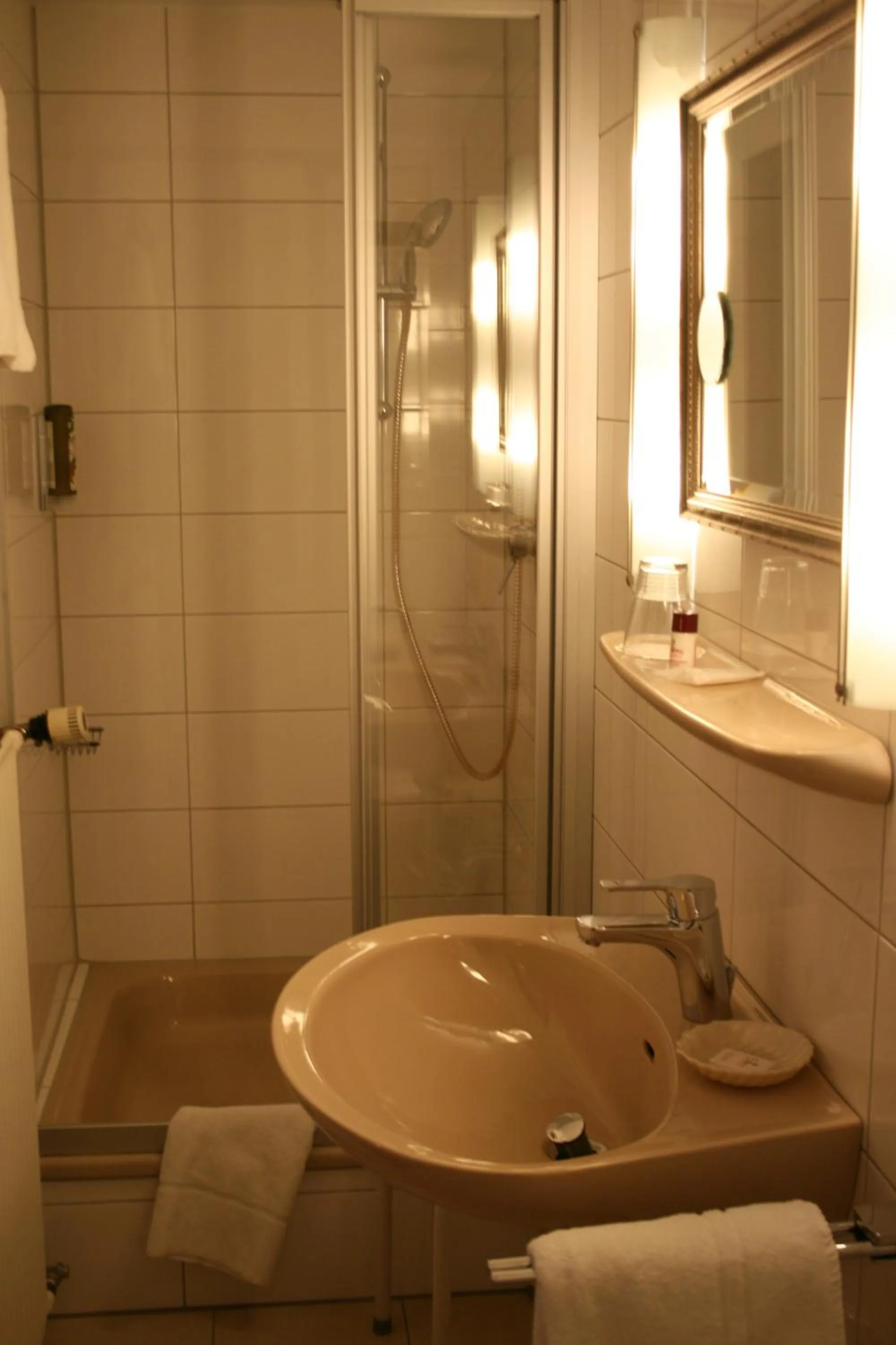 Property building, Bathroom in Hotel Allgäuer Hof