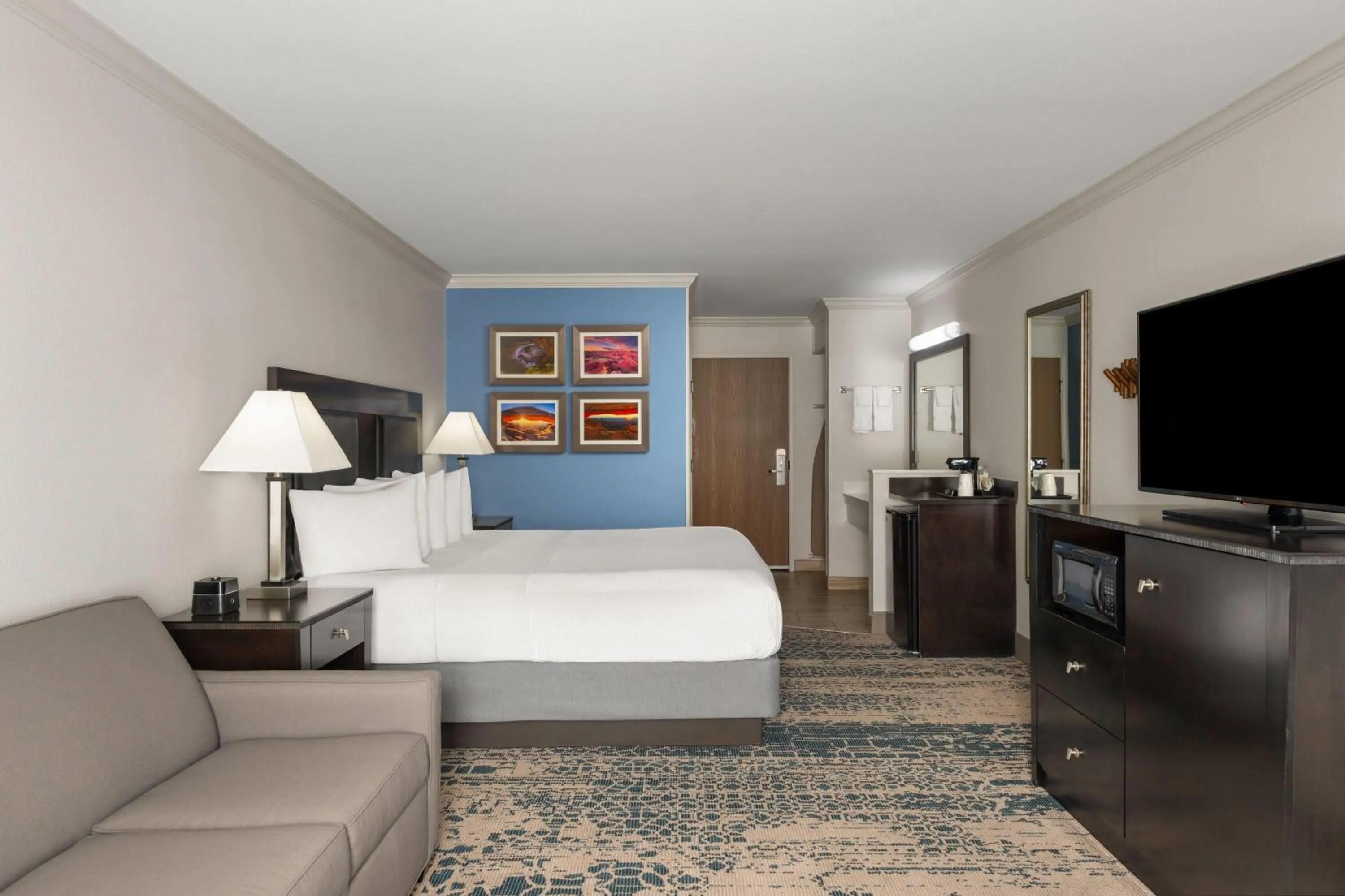 Photo of the whole room, Bed in La Quinta by Wyndham Moab