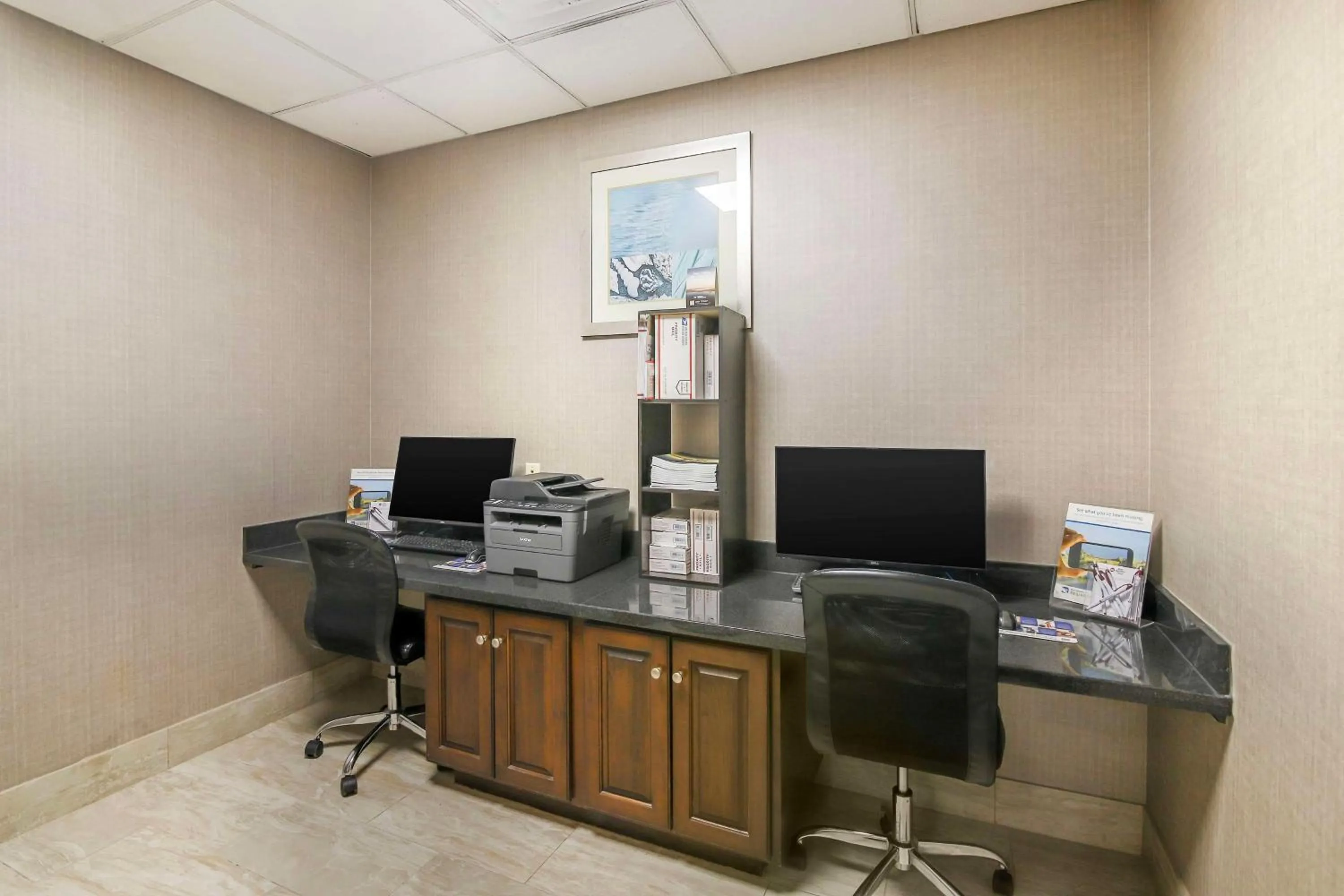 Business facilities in Best Western Plus Brunswick Inn & Suites