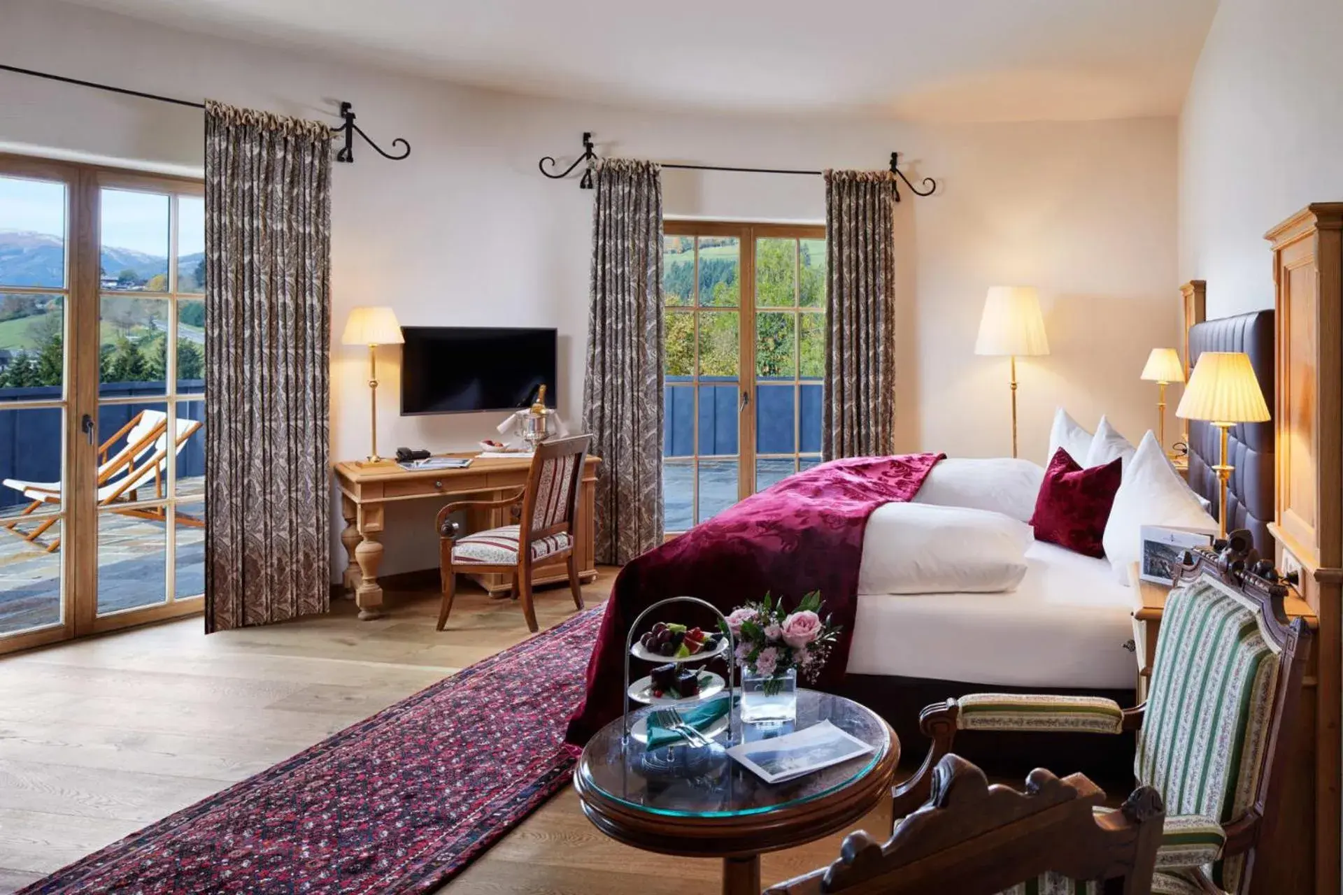 Superior Double Room - single occupancy in Hotel Schloss Mittersill Superior Double Room - single occupancy in Hotel Schloss Mittersill