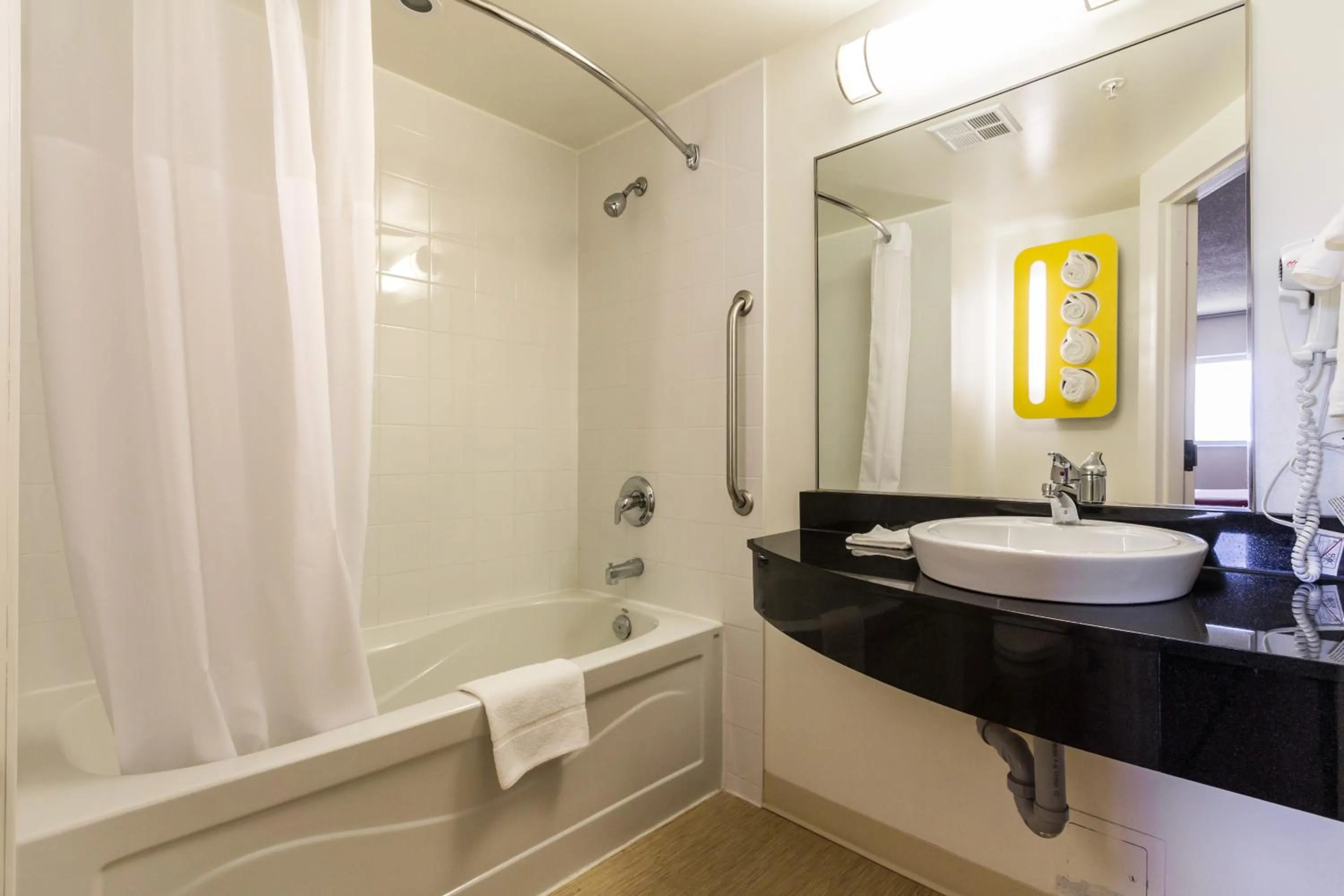 Bathroom in Motel 6-Kingston, ON