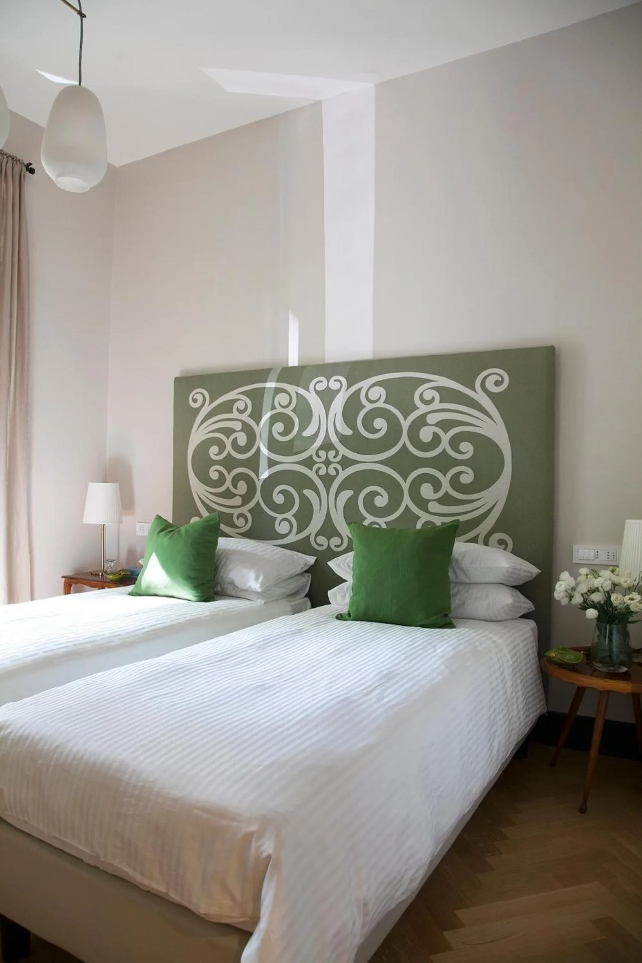 Bedroom, Bed in Santa Monica Townhouse