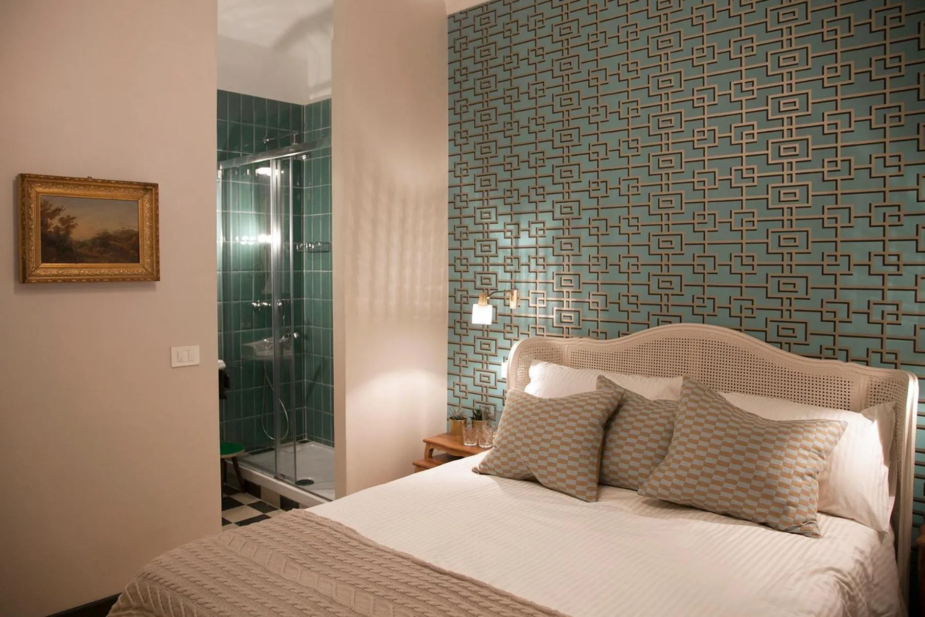Bathroom, Bed in Santa Monica Townhouse