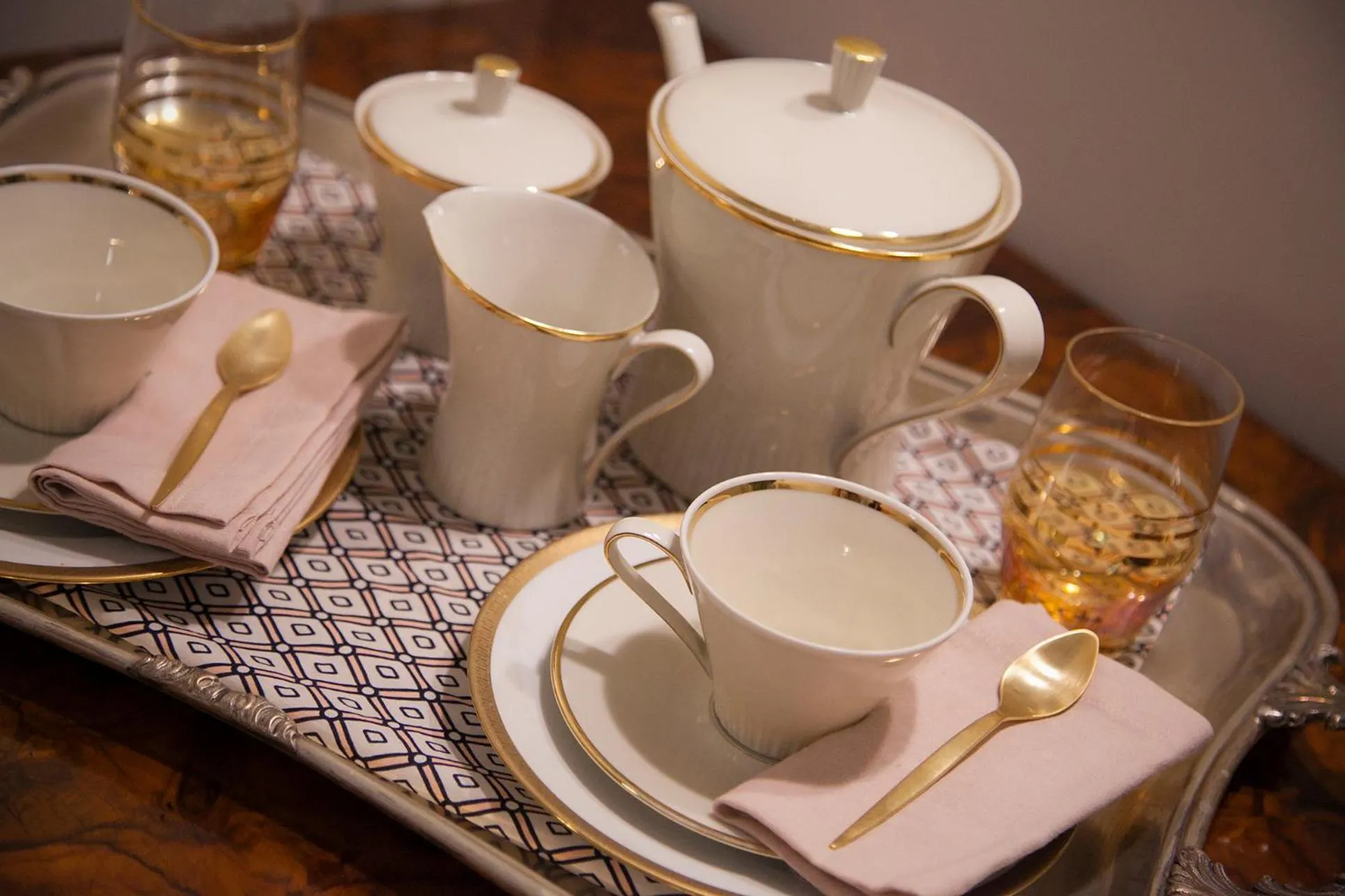 Photo of the whole room in Santa Monica Townhouse