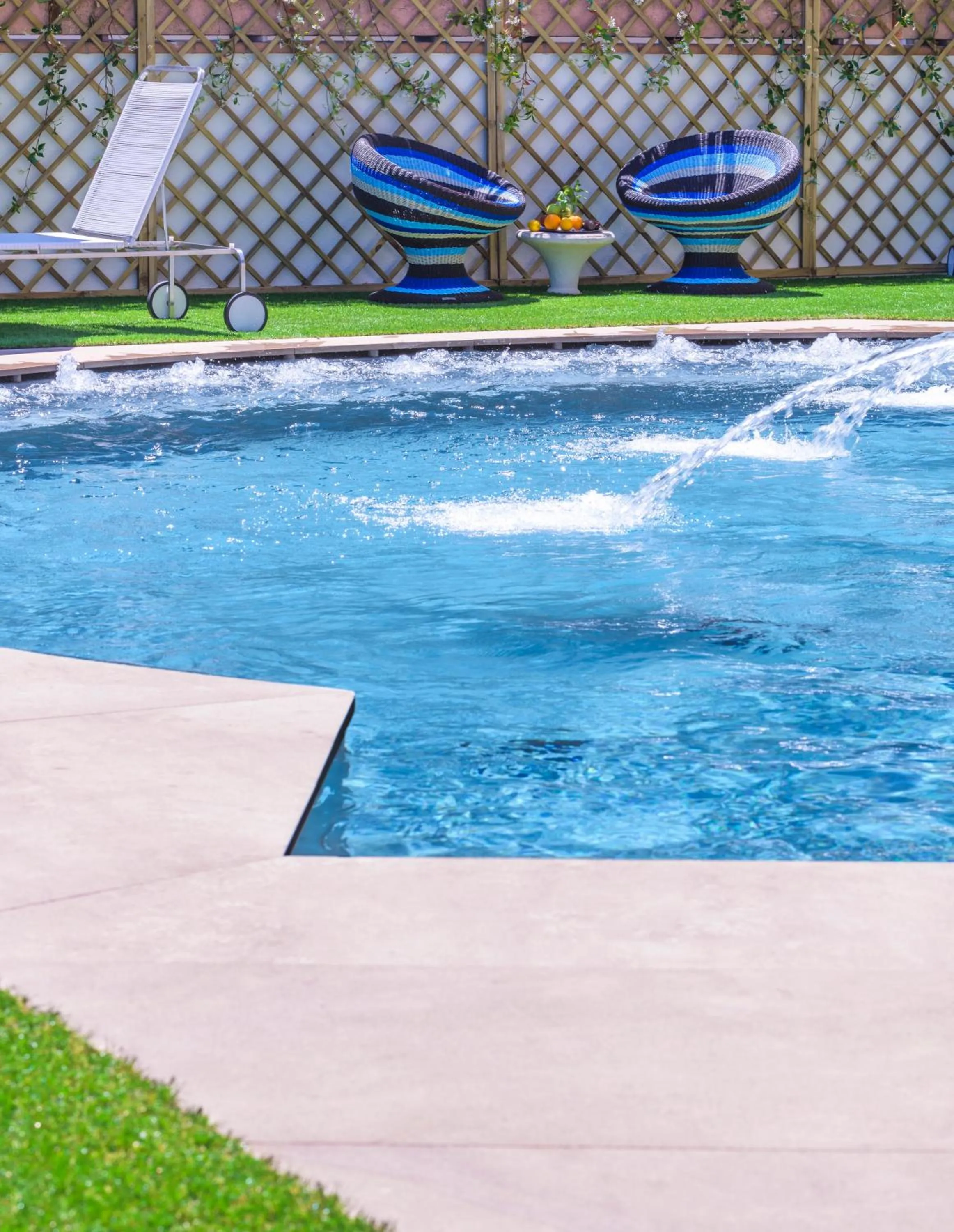 Swimming pool in Hotel Torremaura