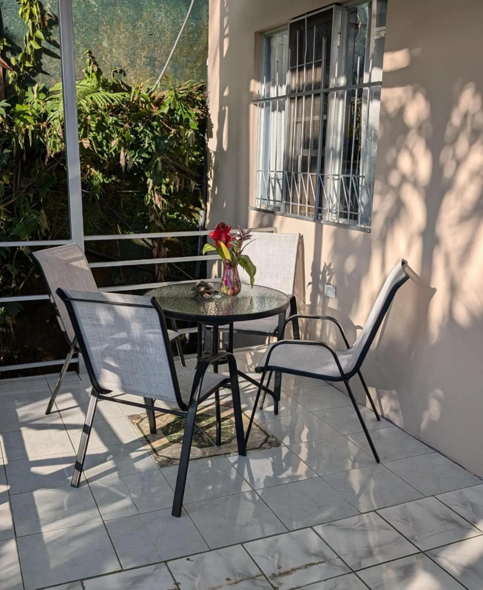 Garden in Peace of Paradise Breakfast Included Free Manuel Antonio Park Tour