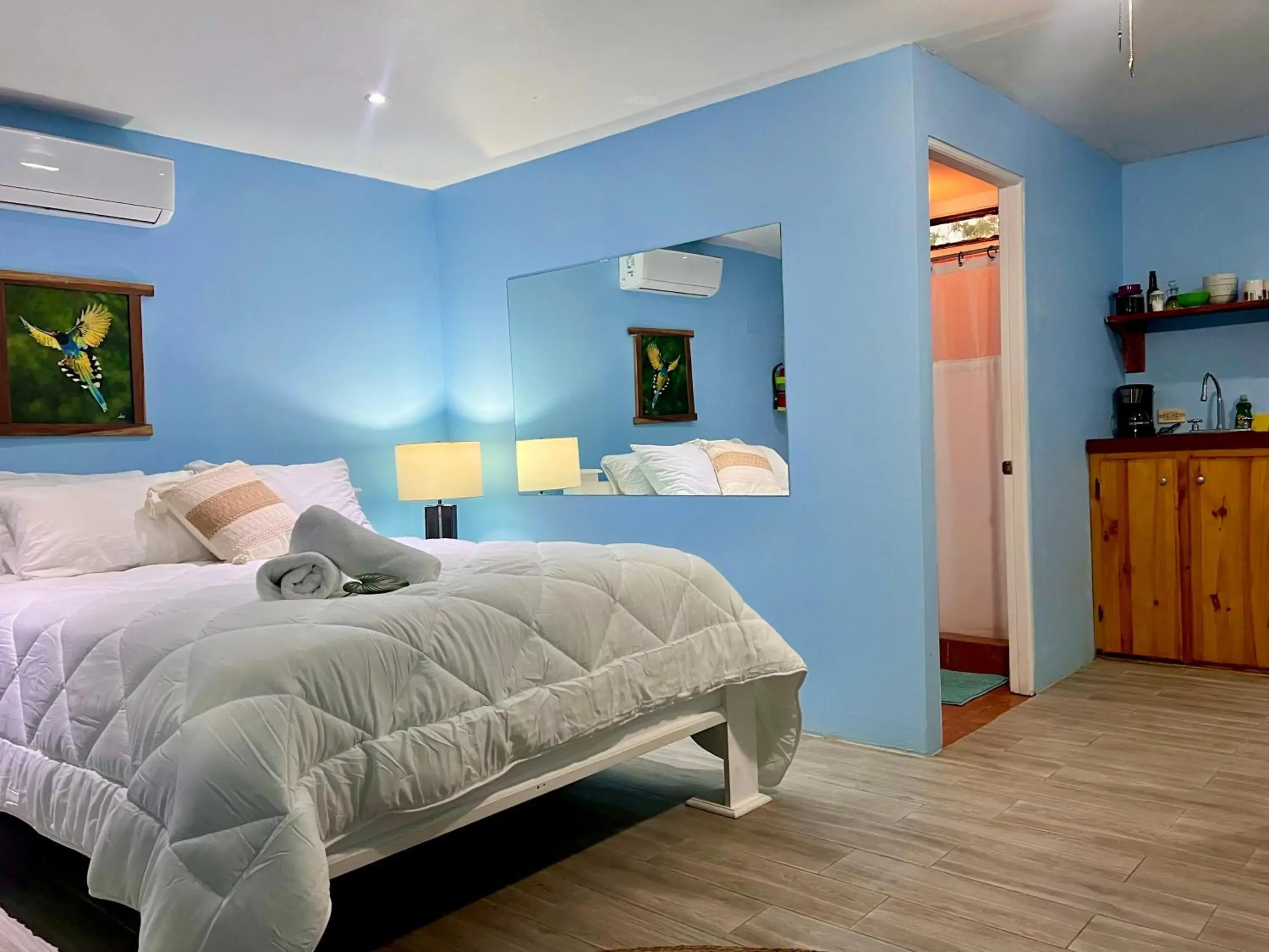 Deluxe Double Room with Balcony in Peace of Paradise Breakfast Included Free Manuel Antonio Park Tour Deluxe Double Room with Balcony in Peace of Paradise Breakfast Included Free Manuel Antonio Park Tour