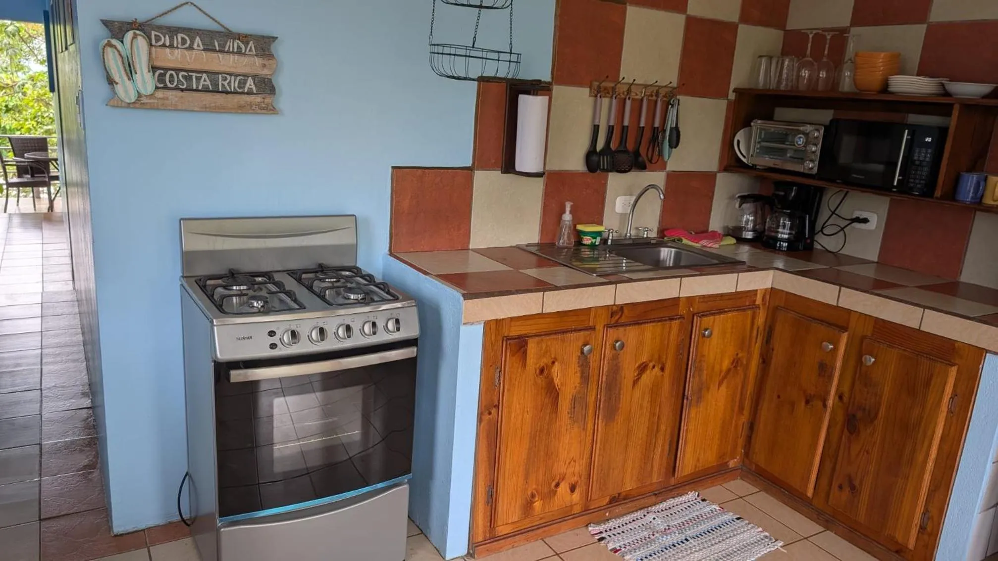 kitchen in Peace of Paradise Breakfast Included Free Manuel Antonio Park Tour