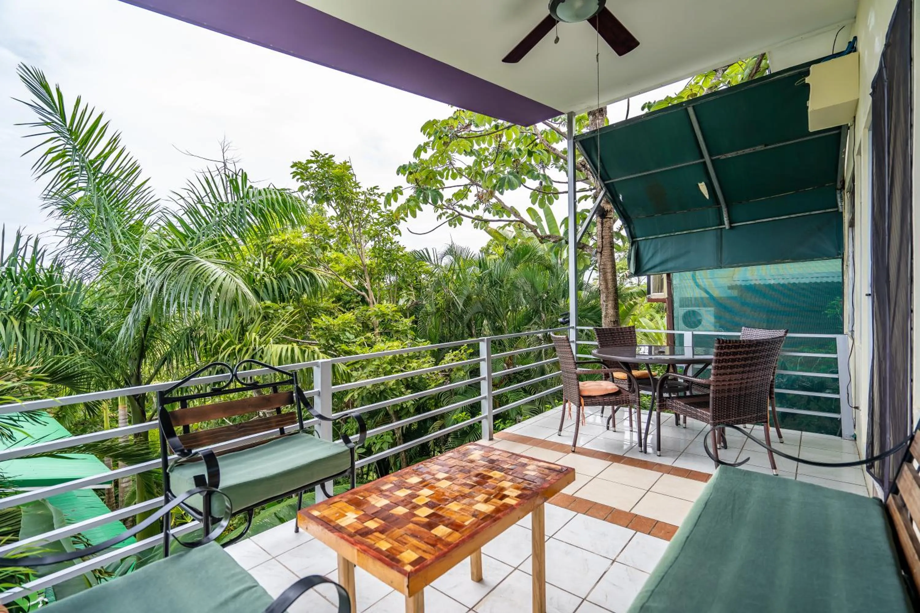 Balcony/Terrace in Peace of Paradise Breakfast Included Free Manuel Antonio Park Tour