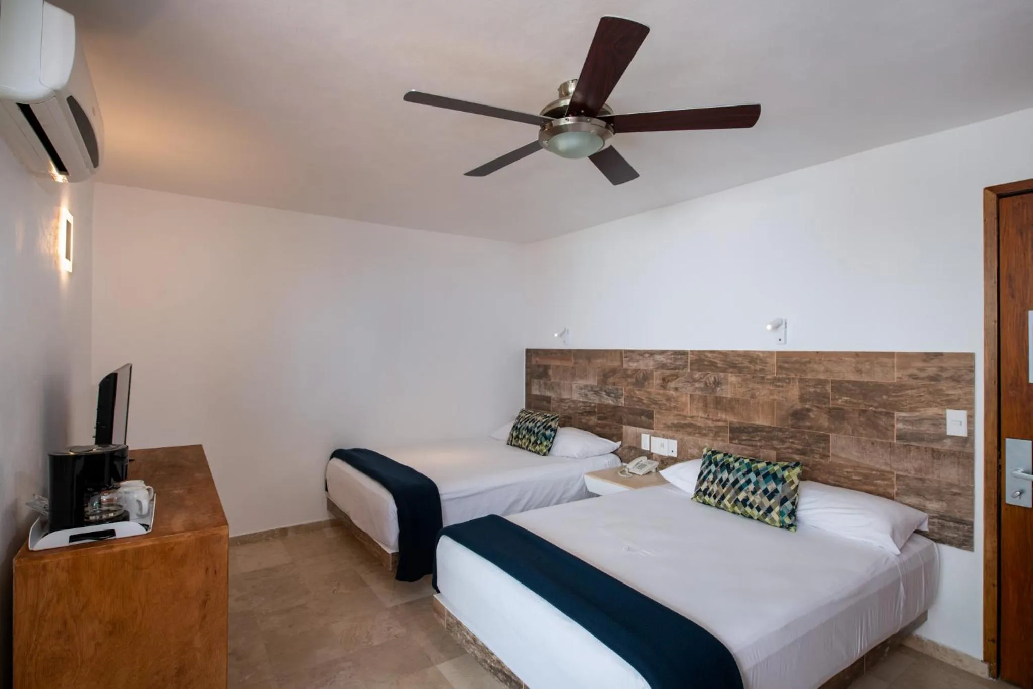 Bedroom, Bed in Hotel Villa Varadero