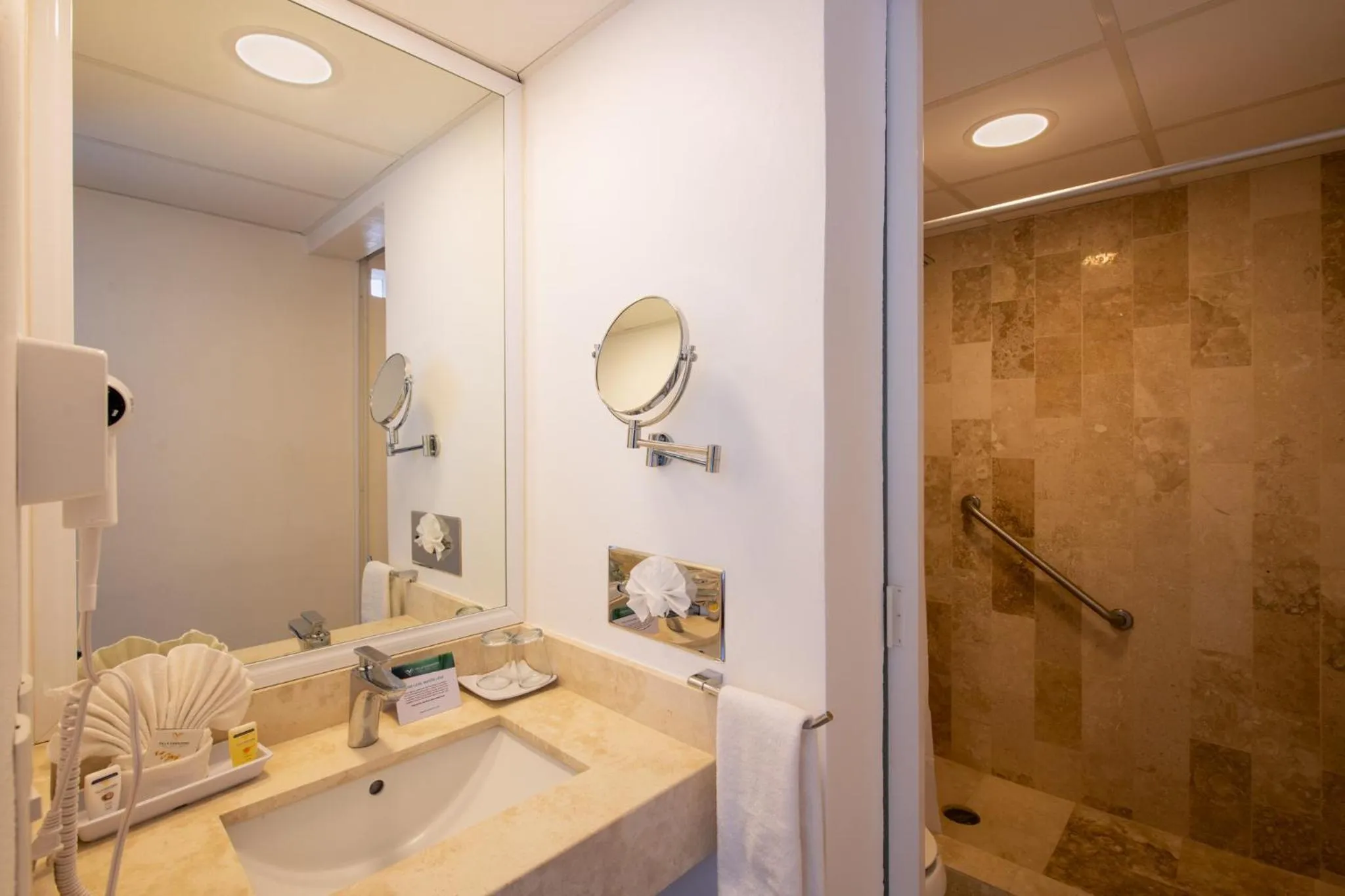 Bathroom in Hotel Villa Varadero