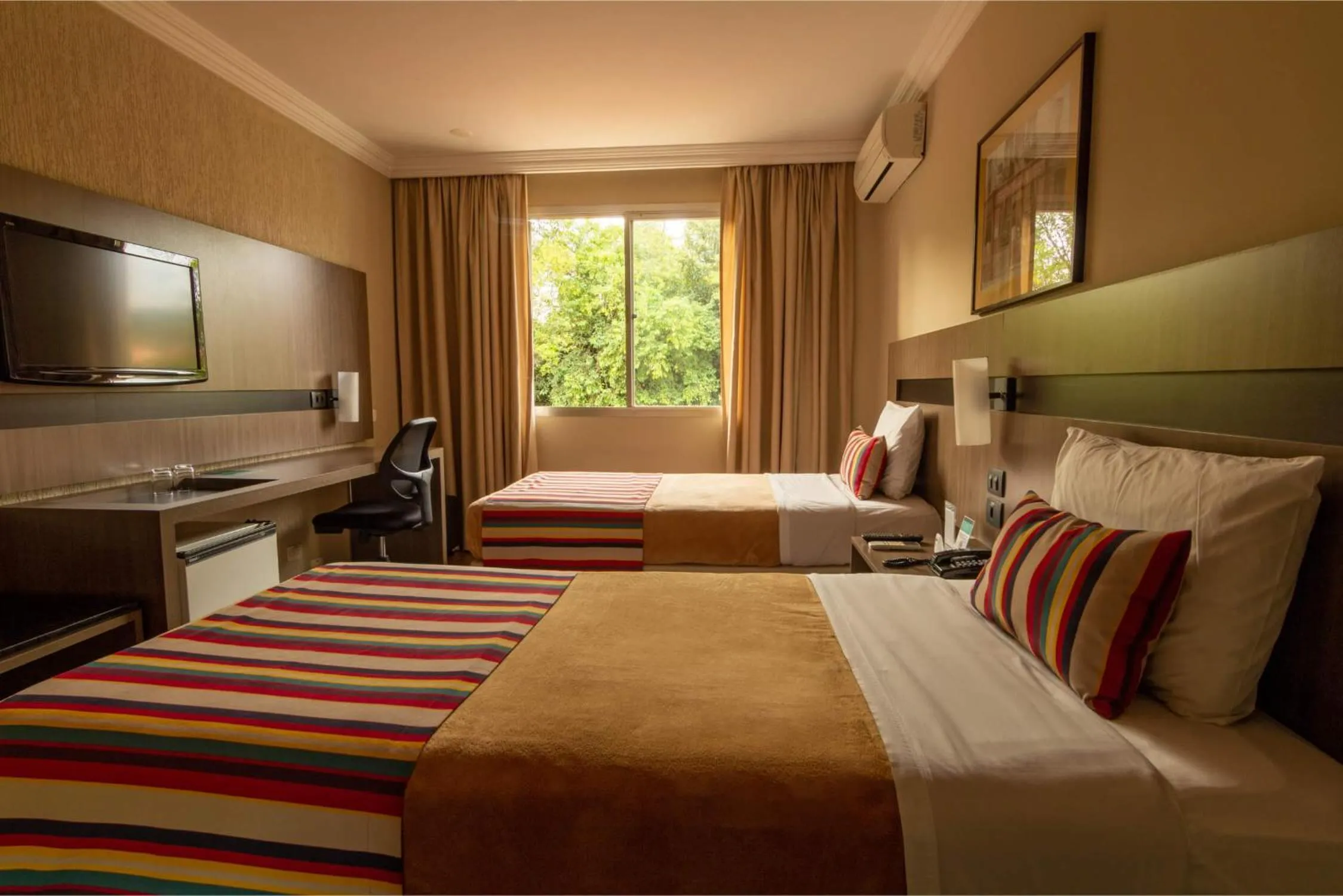 Bed in Hotel Deville Express Cascavel