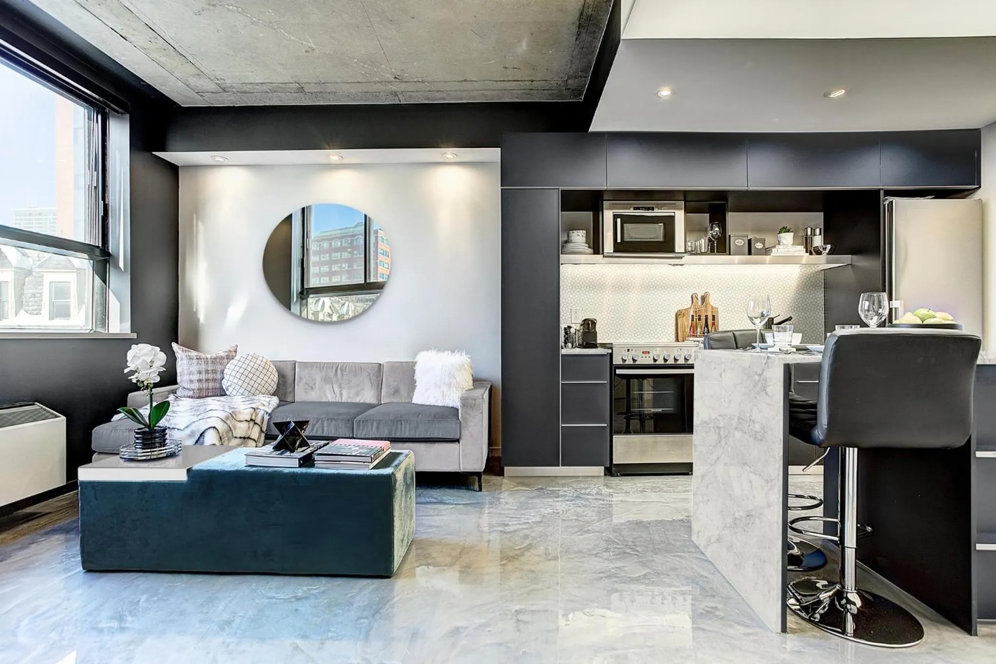 Kitchen or kitchenette in Pierce Boutique Apartments by Simplissimmo