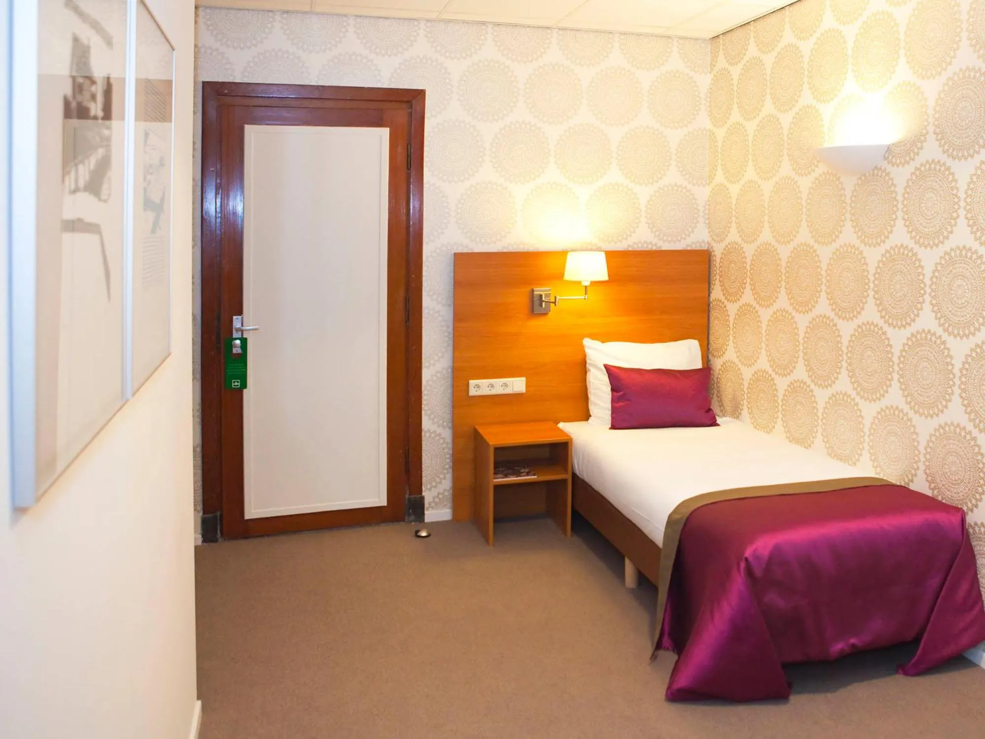 Standard Single Room in Hotel Kontakt der Kontinenten