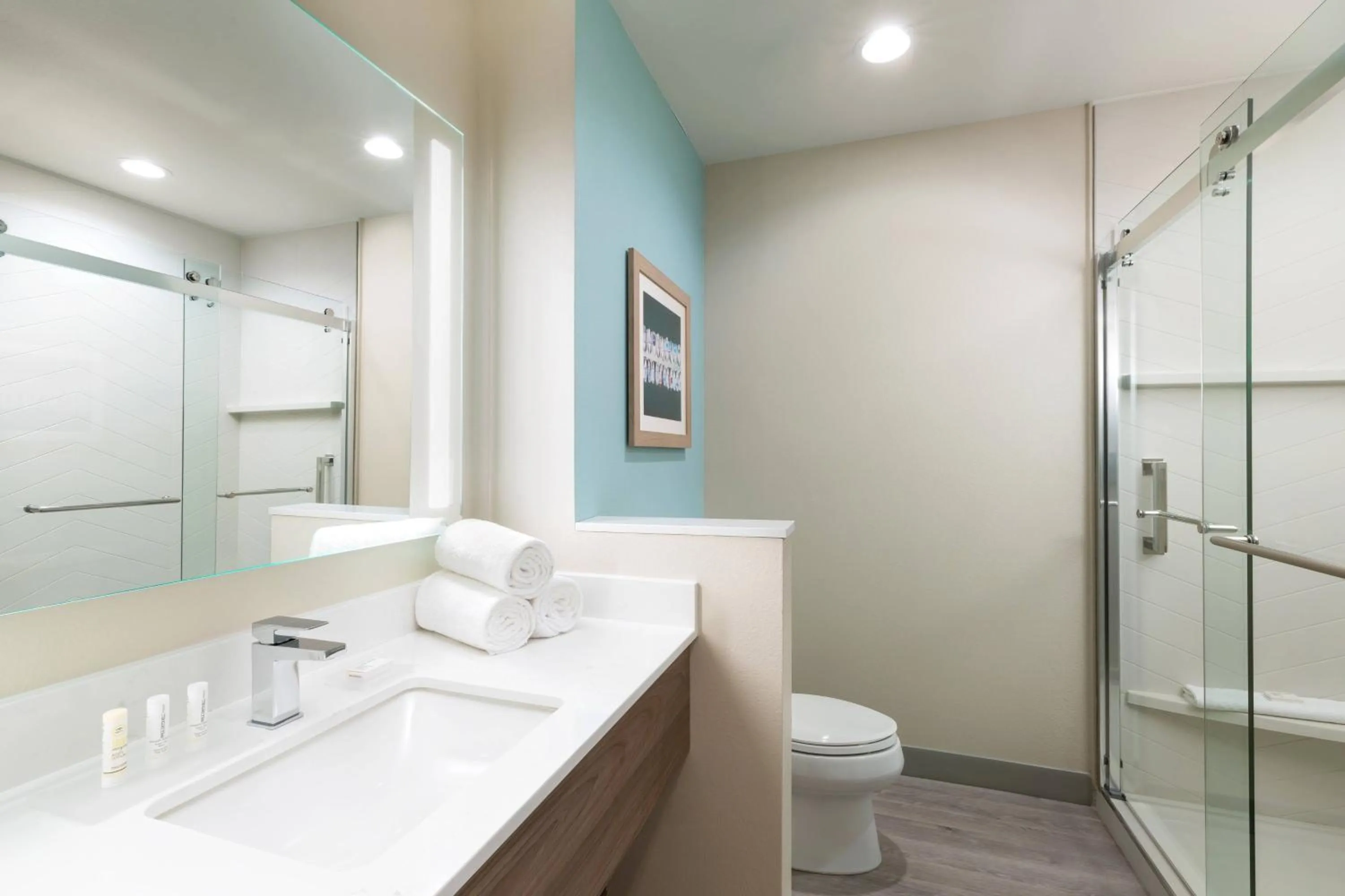 Bathroom in Fairfield by Marriott Inn & Suites Marathon Florida Keys