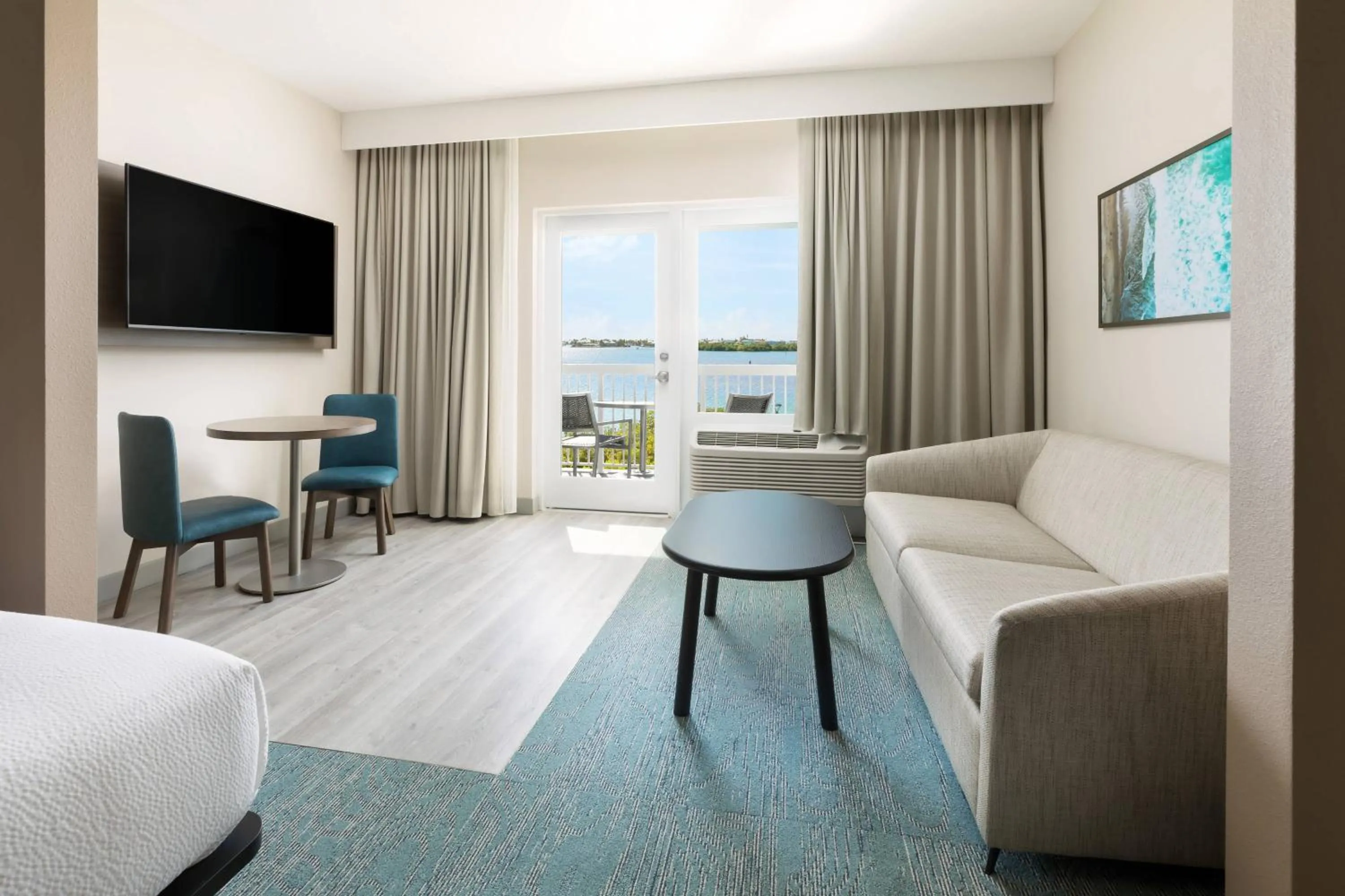 Bedroom, Bed in Fairfield by Marriott Inn & Suites Marathon Florida Keys