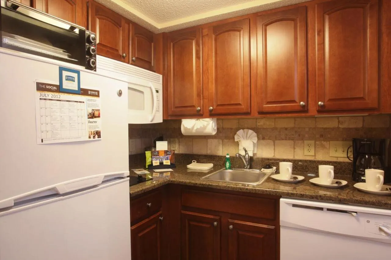 Staybridge Suites North Brunswick by IHG