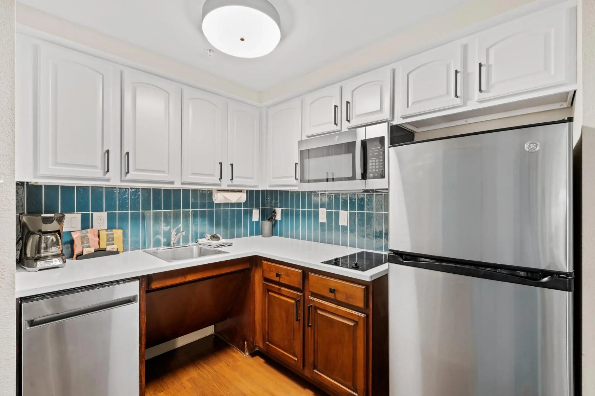 Photo of the whole room in Staybridge Suites North Brunswick by IHG