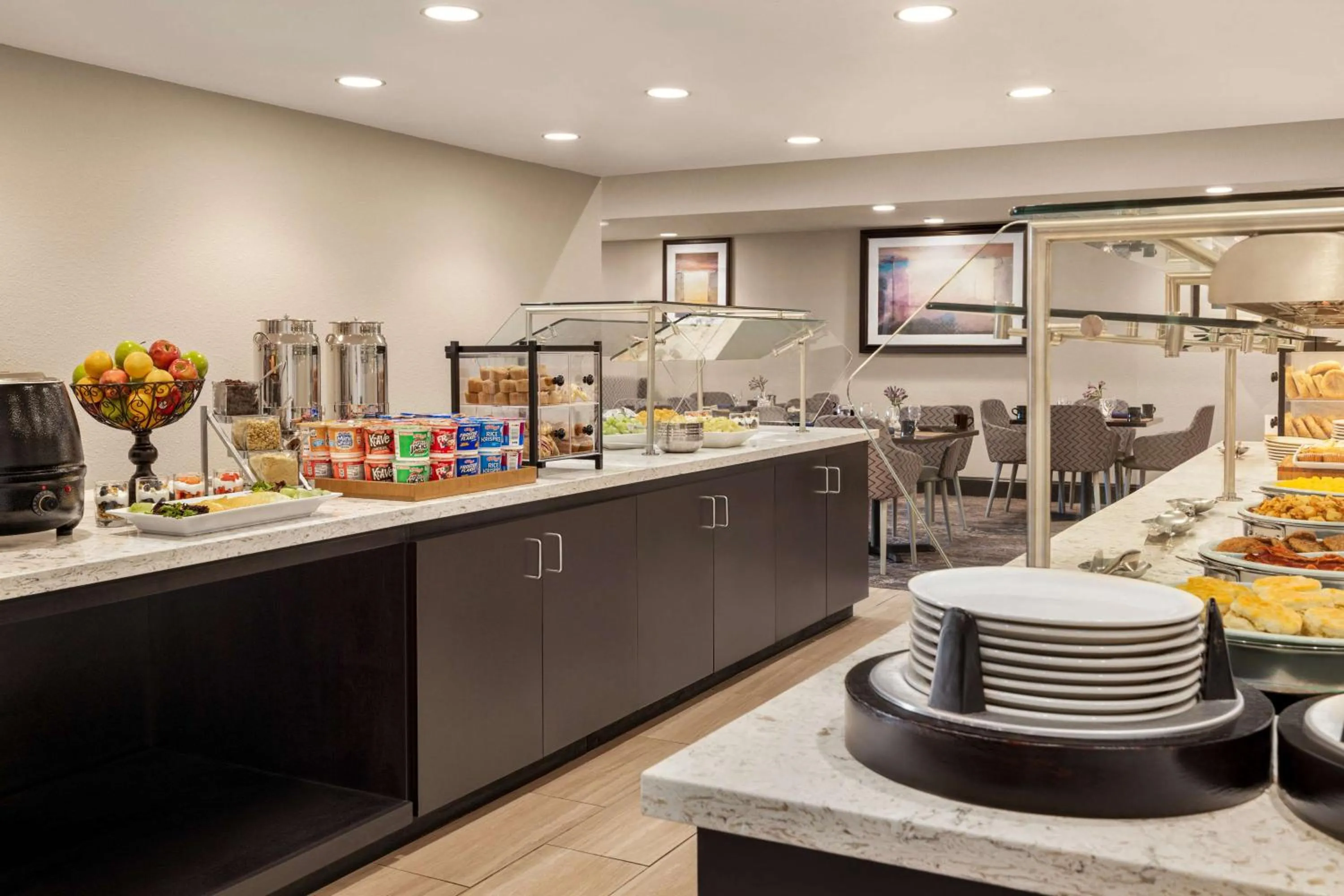 Breakfast in DoubleTree by Hilton New Orleans Airport