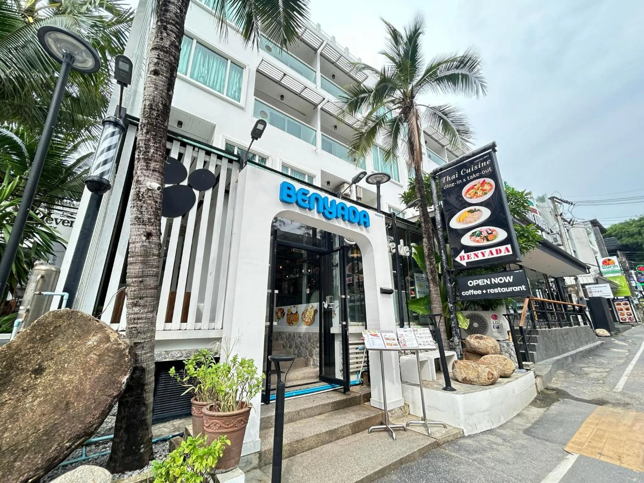 Property building in Benyada Lodge - Surin Beach