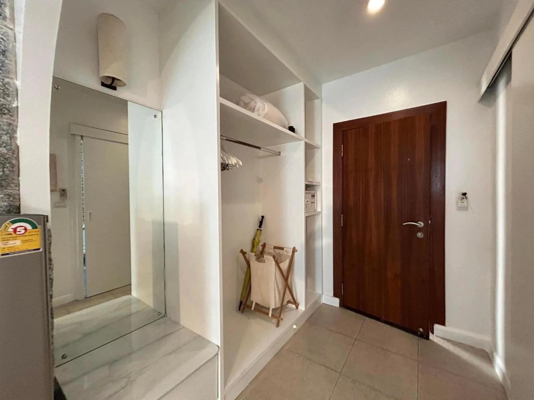 wardrobe in Benyada Lodge - Surin Beach