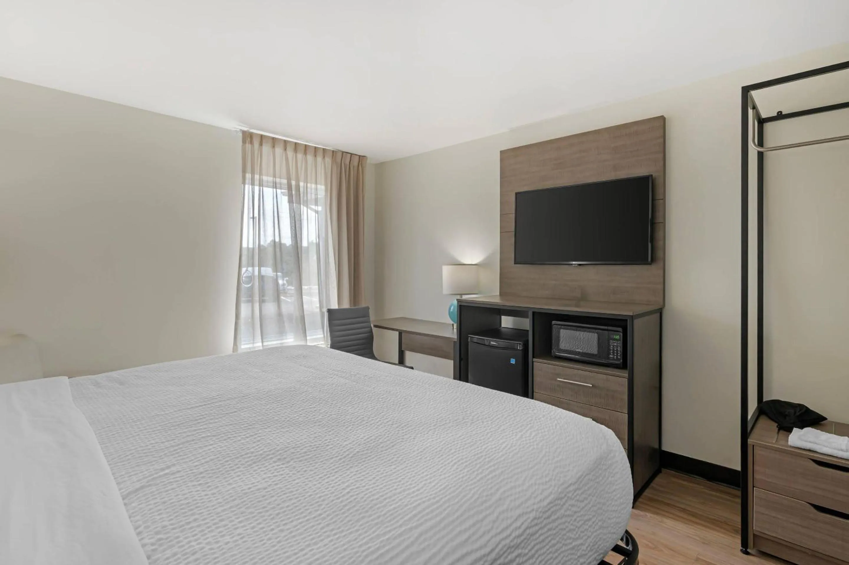 Bedroom in Sleep Inn Franklin - Cool Springs