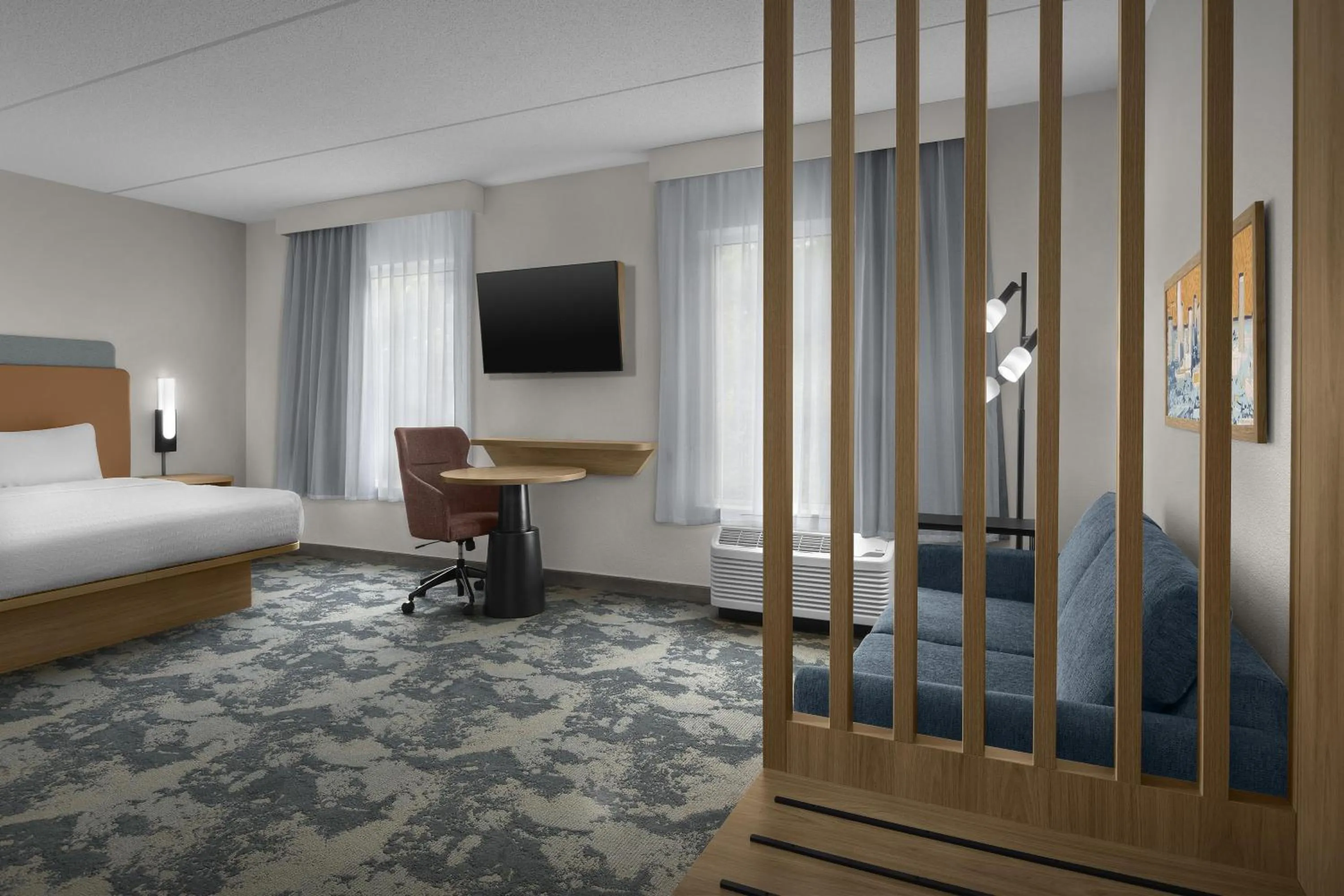 Bedroom, Bed in Hampton Inn & Suites Huntersville