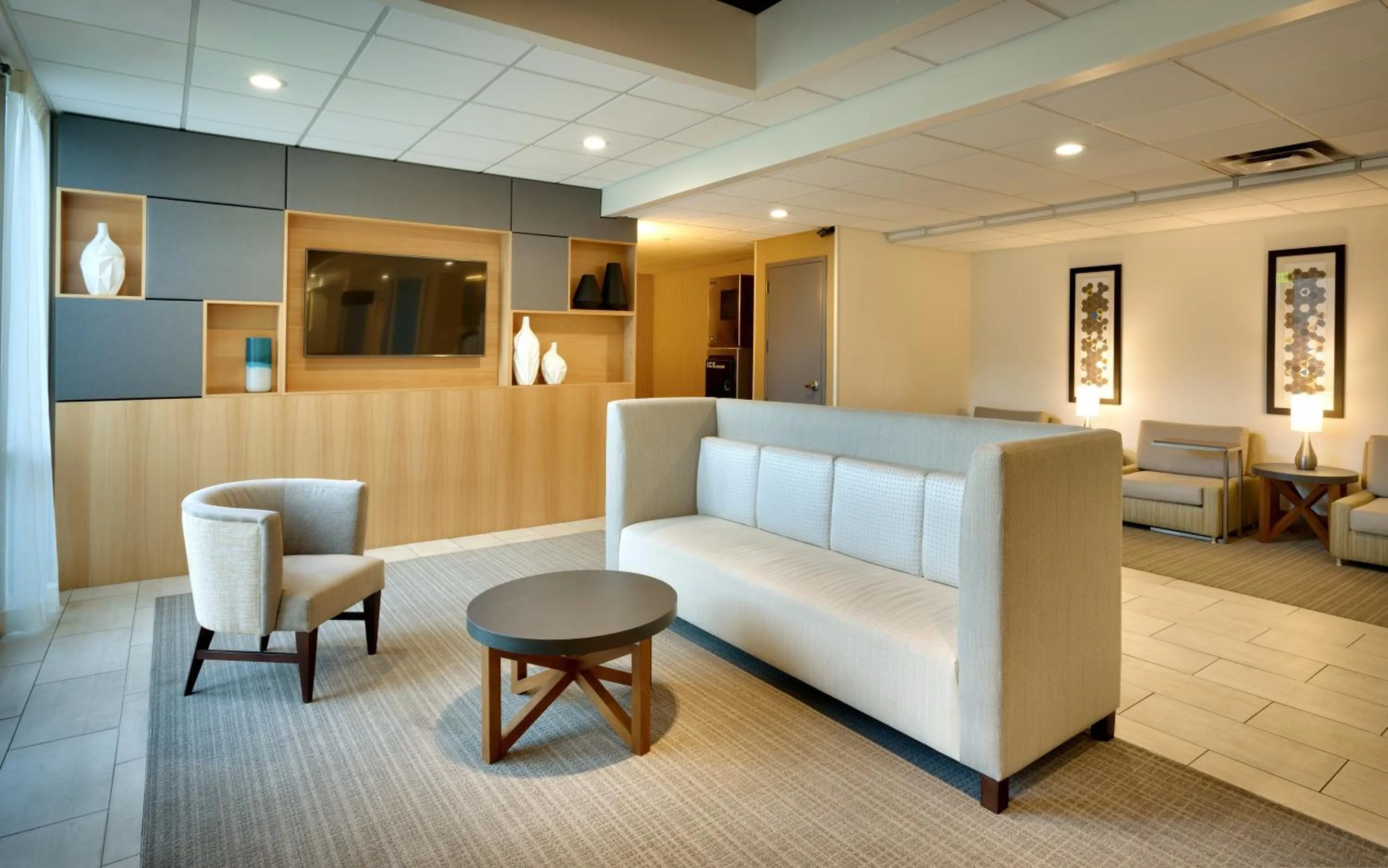 Property building in Holiday Inn Express & Suites American Fork - North Provo by IHG