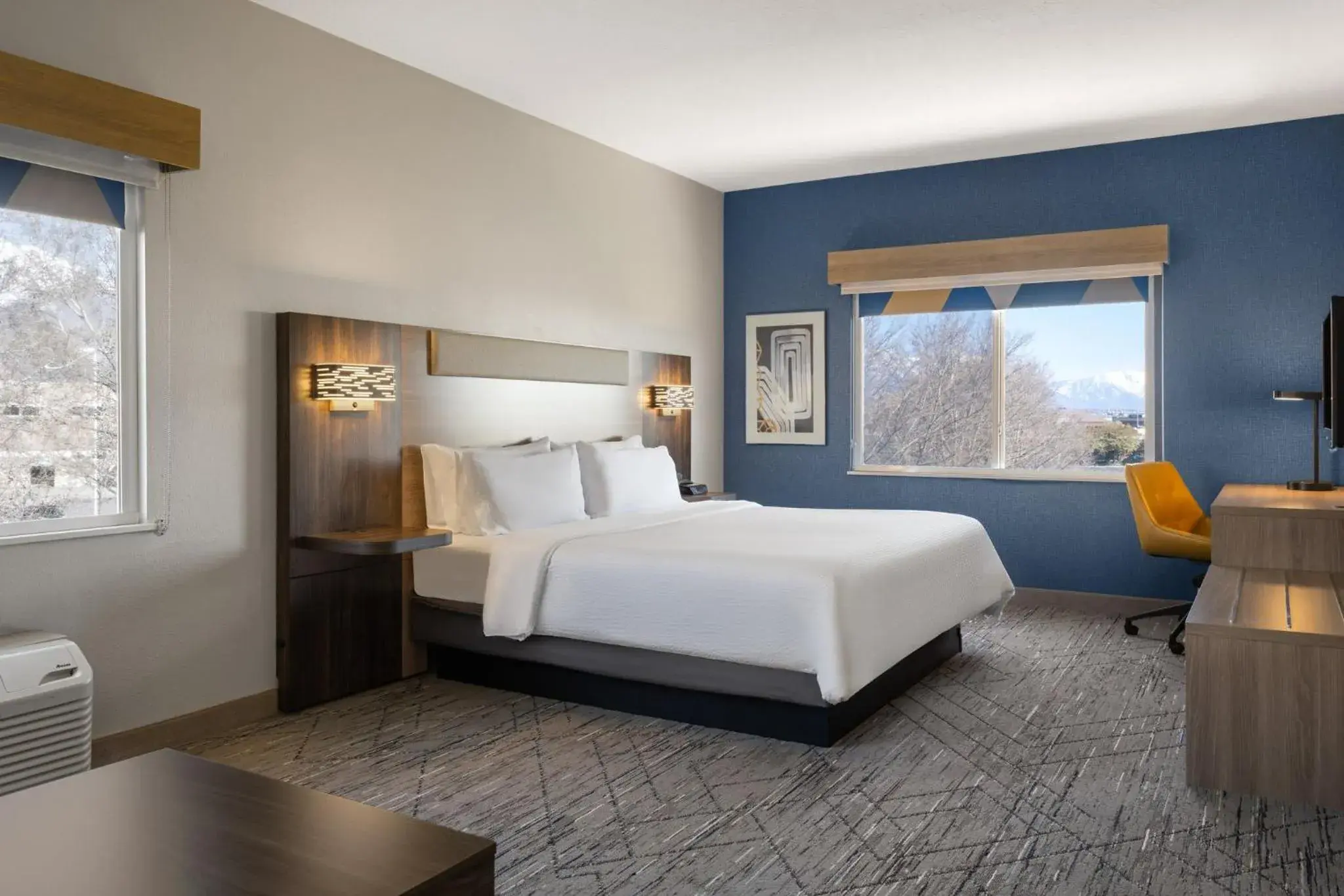 King Suite with Sofa Bed in Holiday Inn Express & Suites American Fork - North Provo by IHG King Suite with Sofa Bed in Holiday Inn Express & Suites American Fork - North Provo by IHG