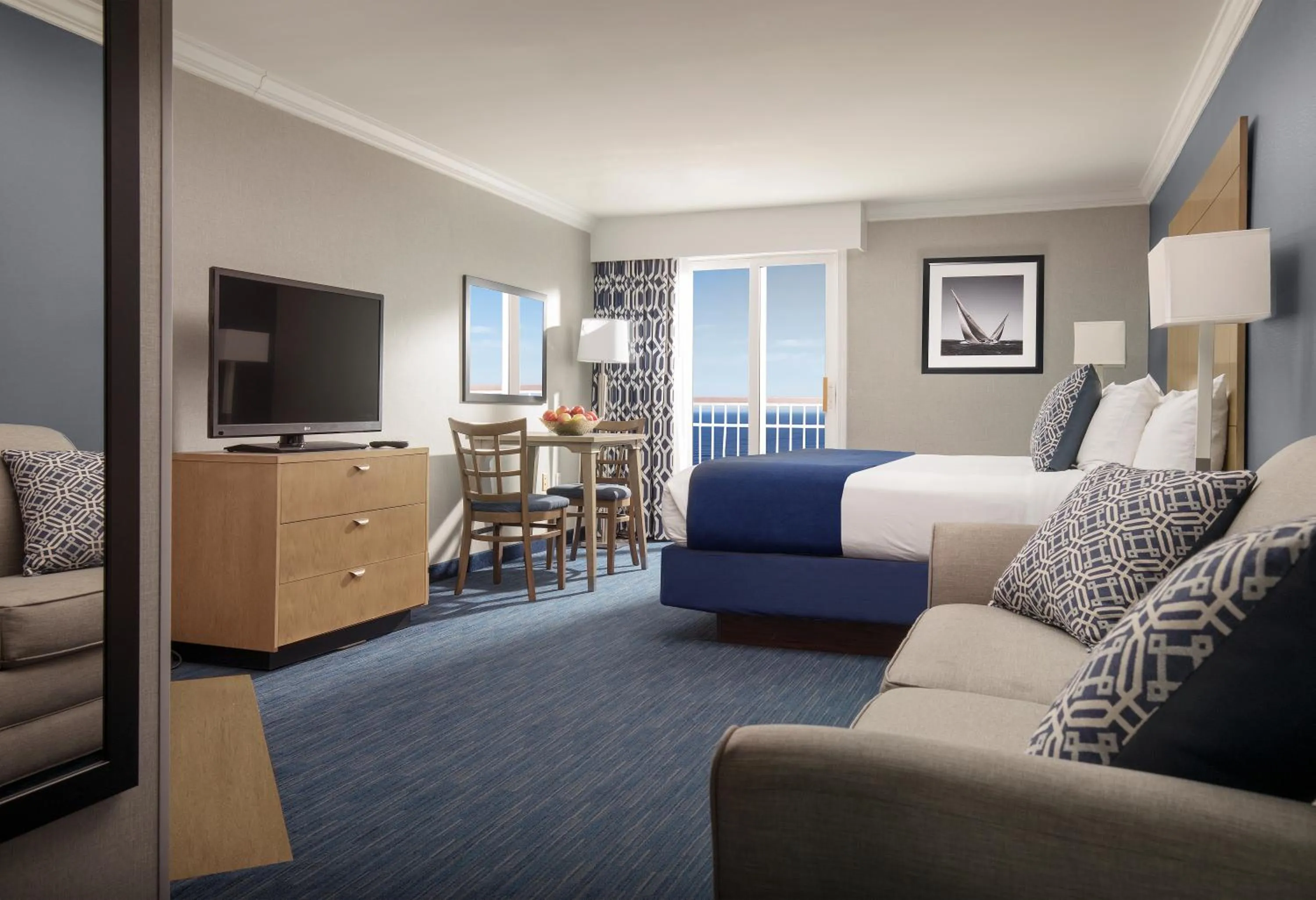 Bed in Nantasket Beach Resort