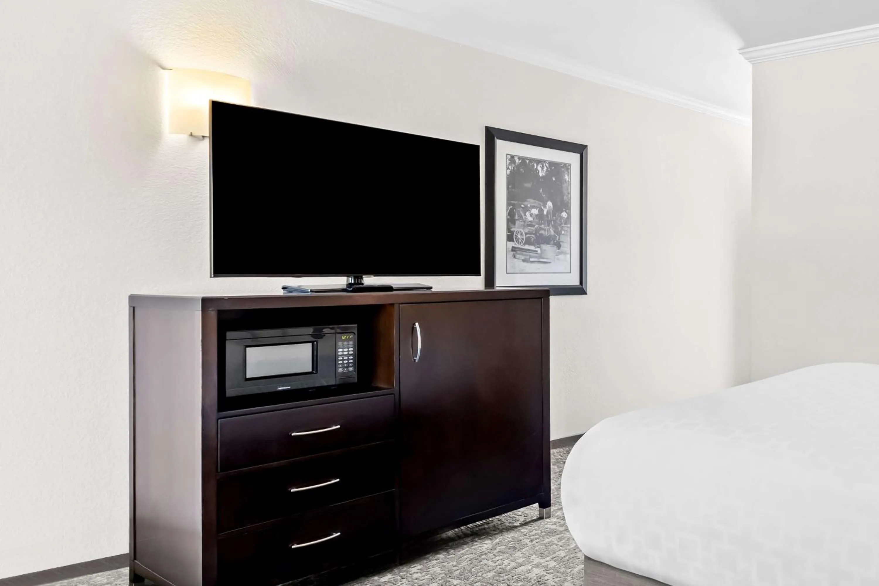 Bedroom, Bed in Best Western Garden Inn