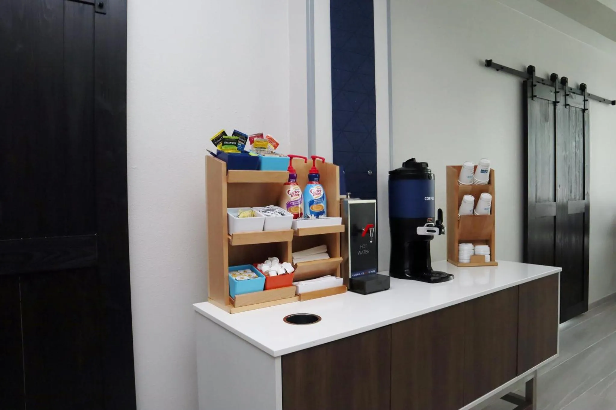 Breakfast in Holiday Inn Express Baton Rouge North by IHG