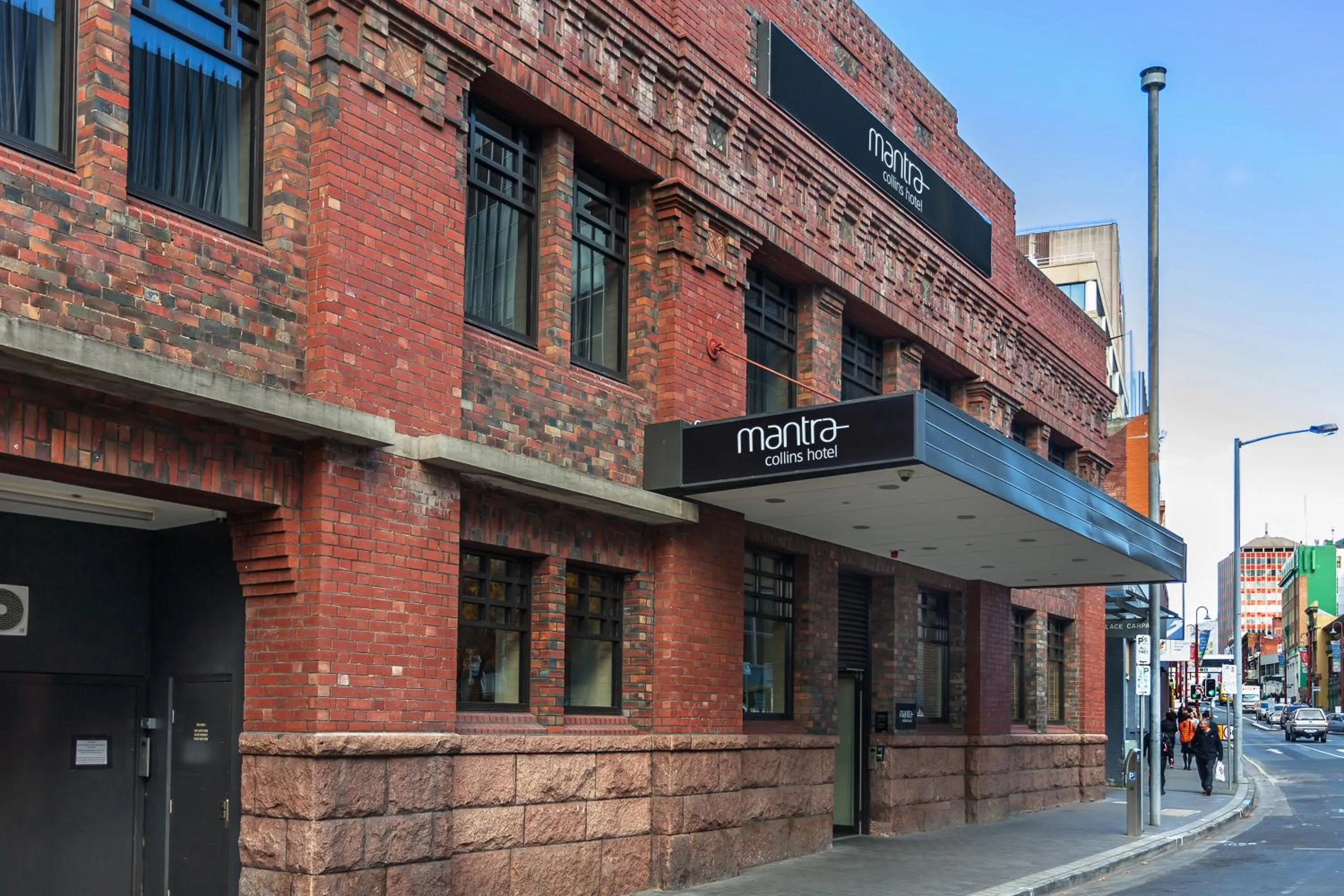 Facade/entrance in Mantra Collins Hotel
