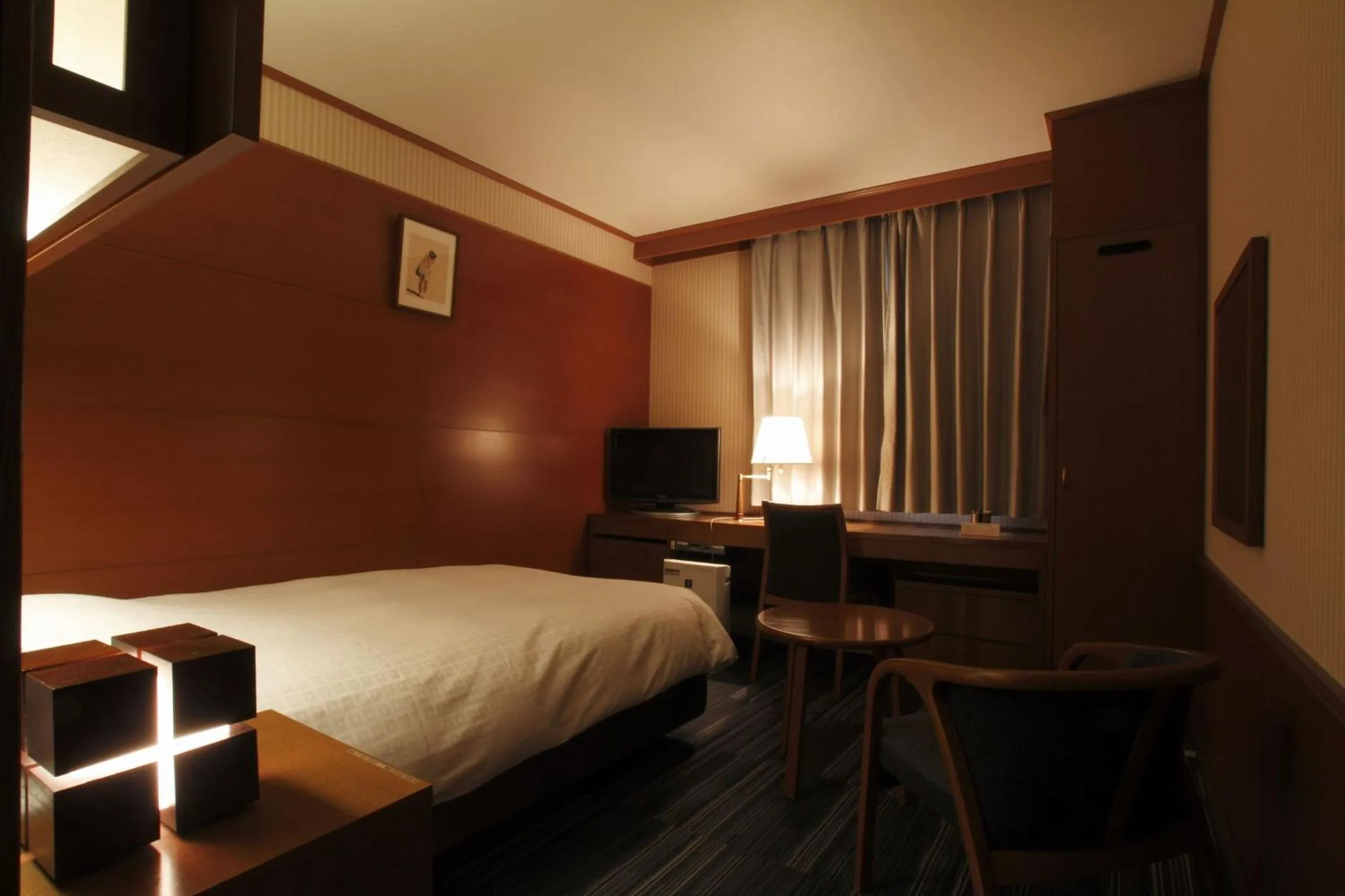 Photo of the whole room, Bed in Daiichi Inn Park