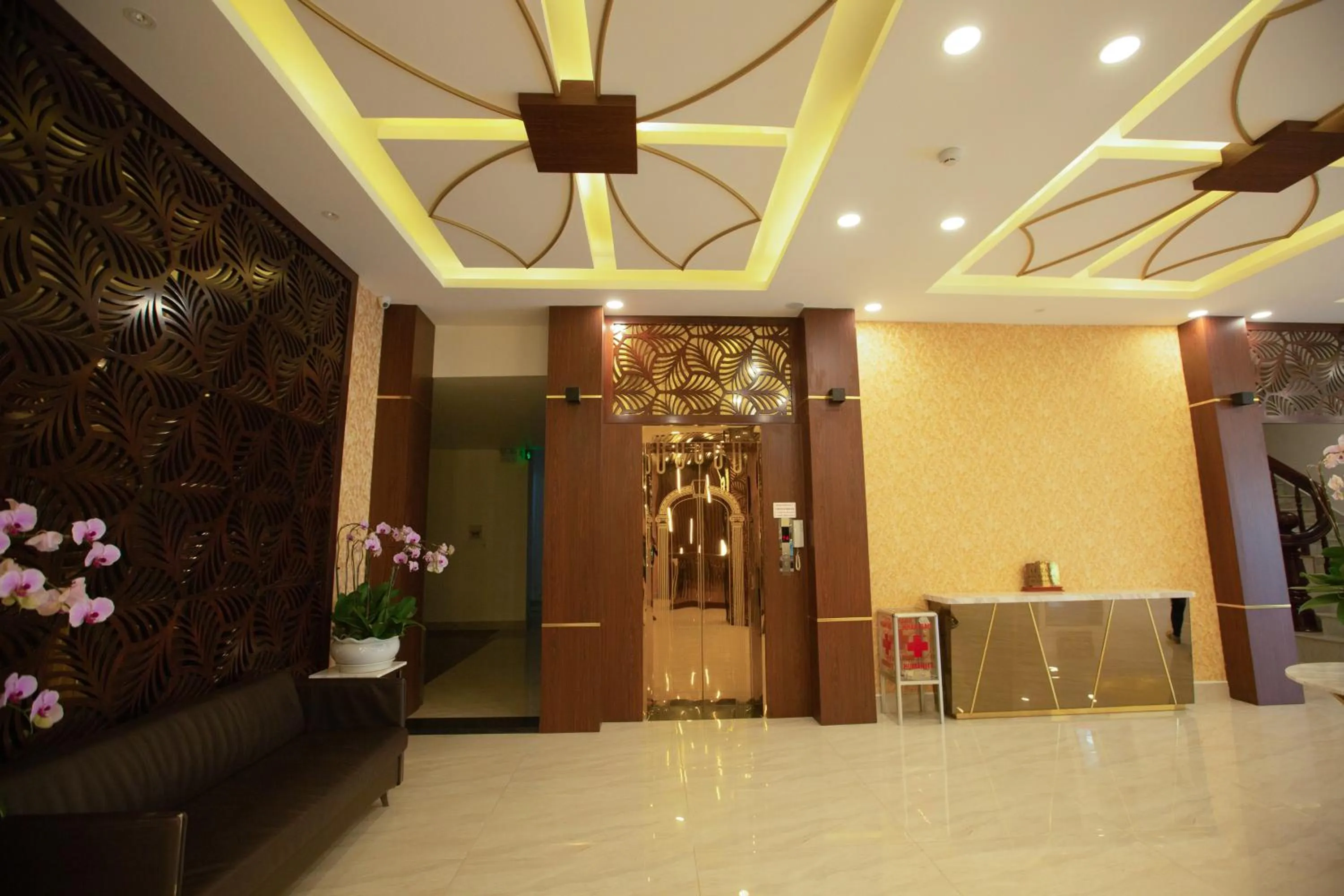 Lobby or reception in Dragon King 1 Hotel