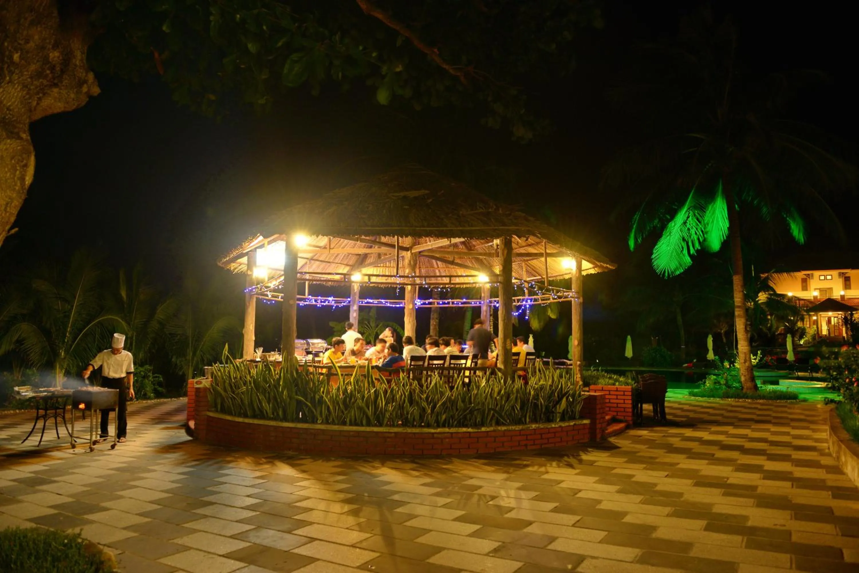 Restaurant/places to eat in Con Dao Resort