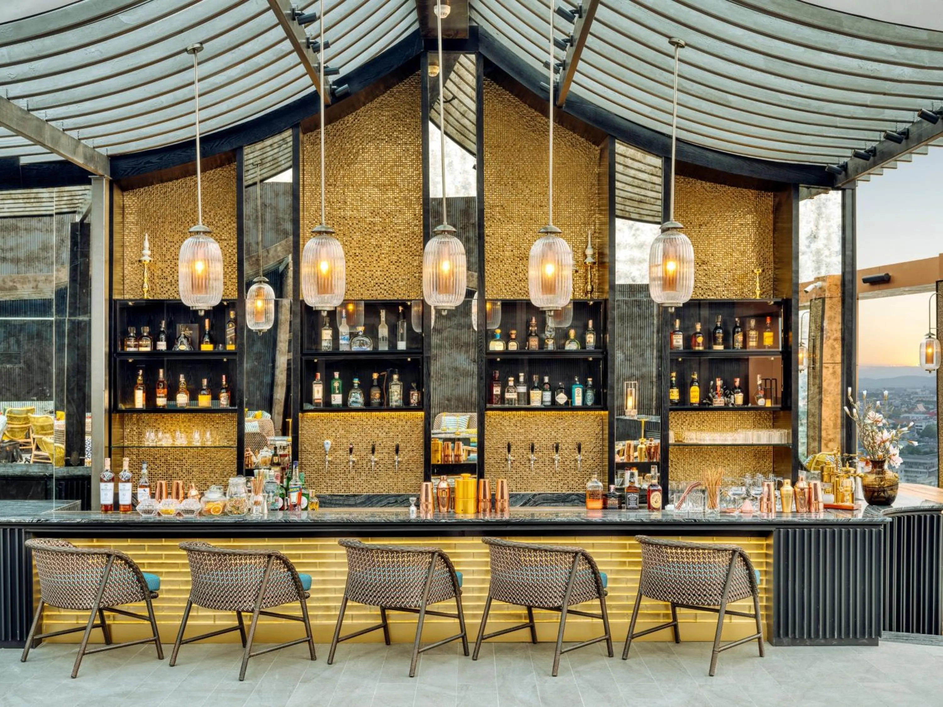 Lounge or bar in InterContinental Chiang Mai The Mae Ping by IHG