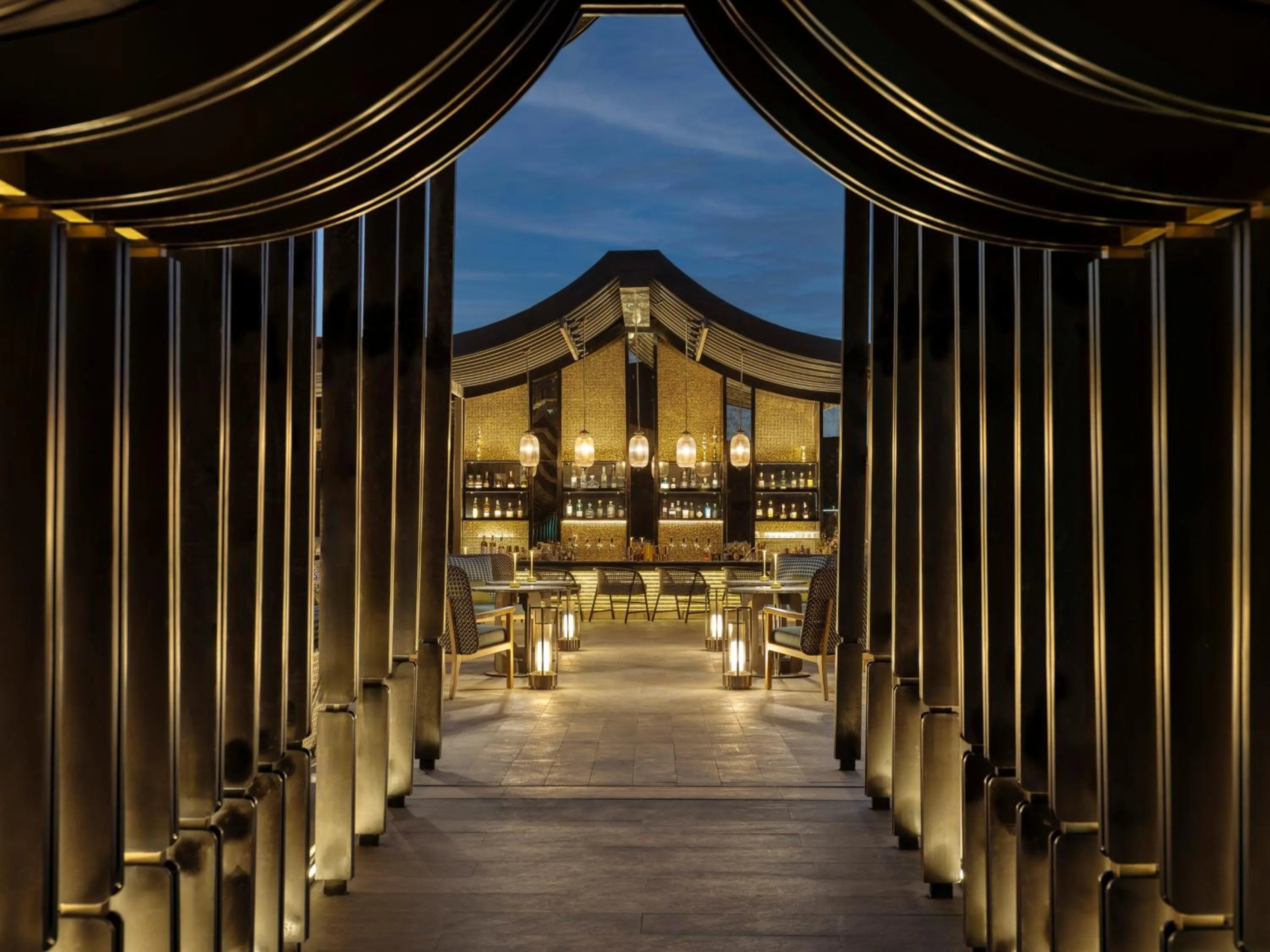 Lounge or bar in InterContinental Chiang Mai The Mae Ping by IHG