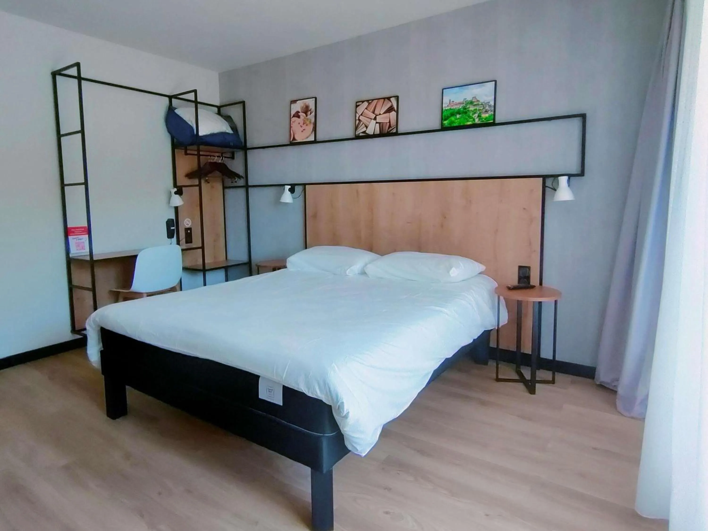Bedroom, Bed in Ibis Brive Centre