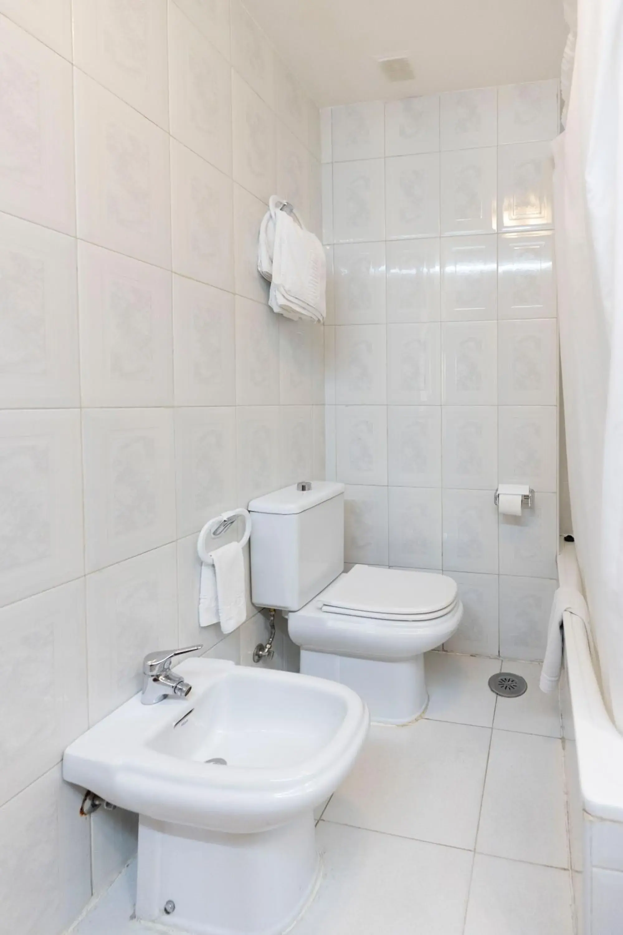 Twin Room in Hotel Madrid Twin Room in Hotel Madrid