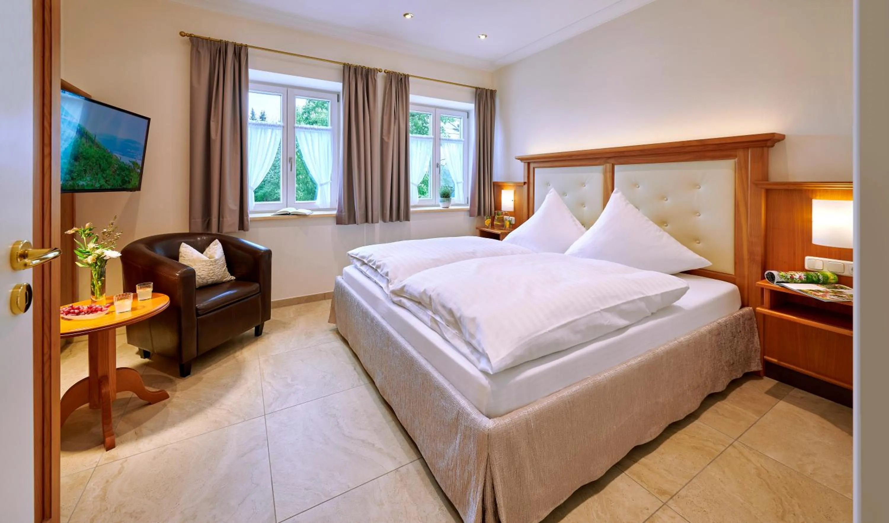 Bedroom, Bed in Ferienwohnungen im Bonnschloessl