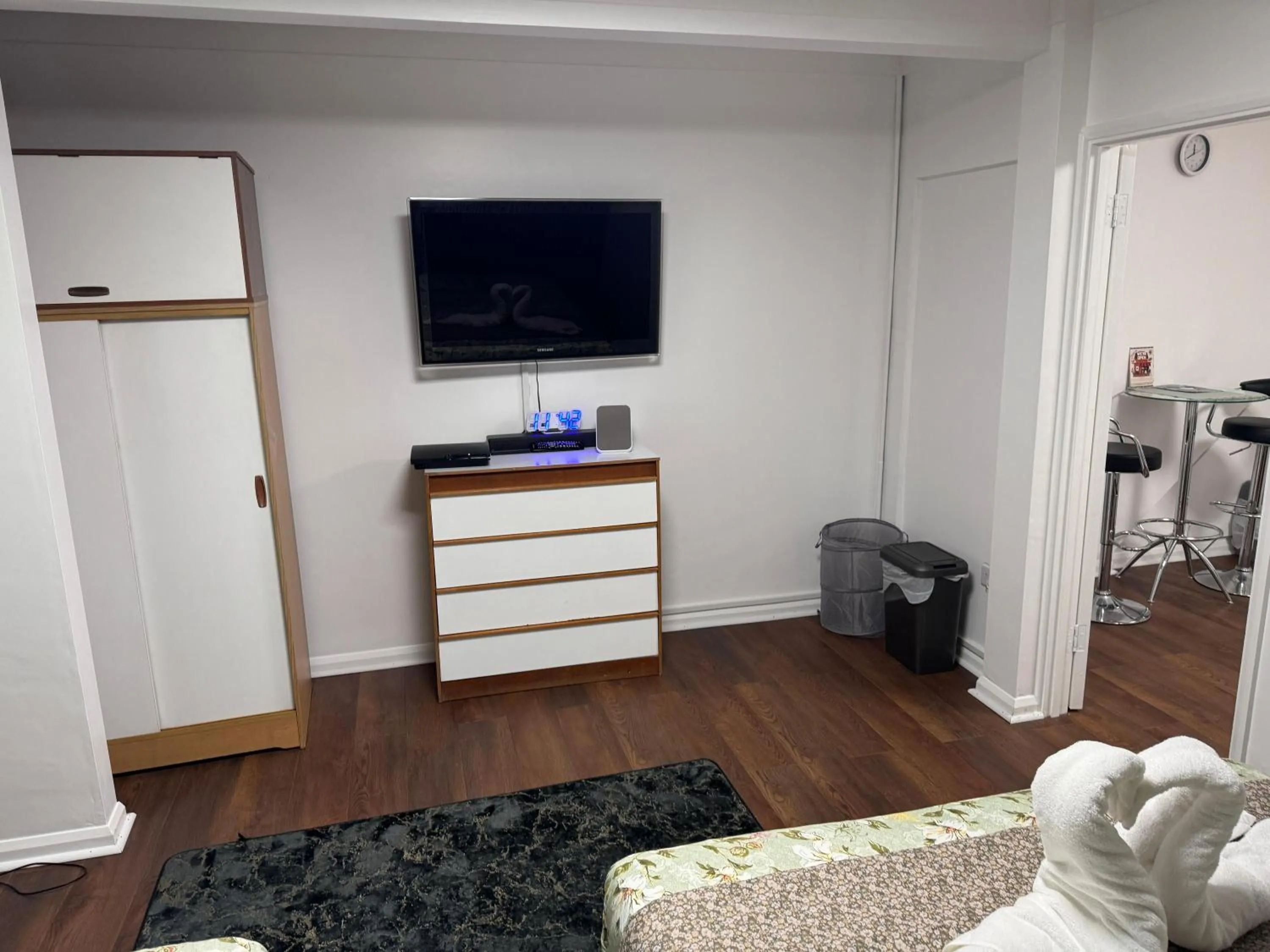 TV and multimedia in The Commongate Hotels