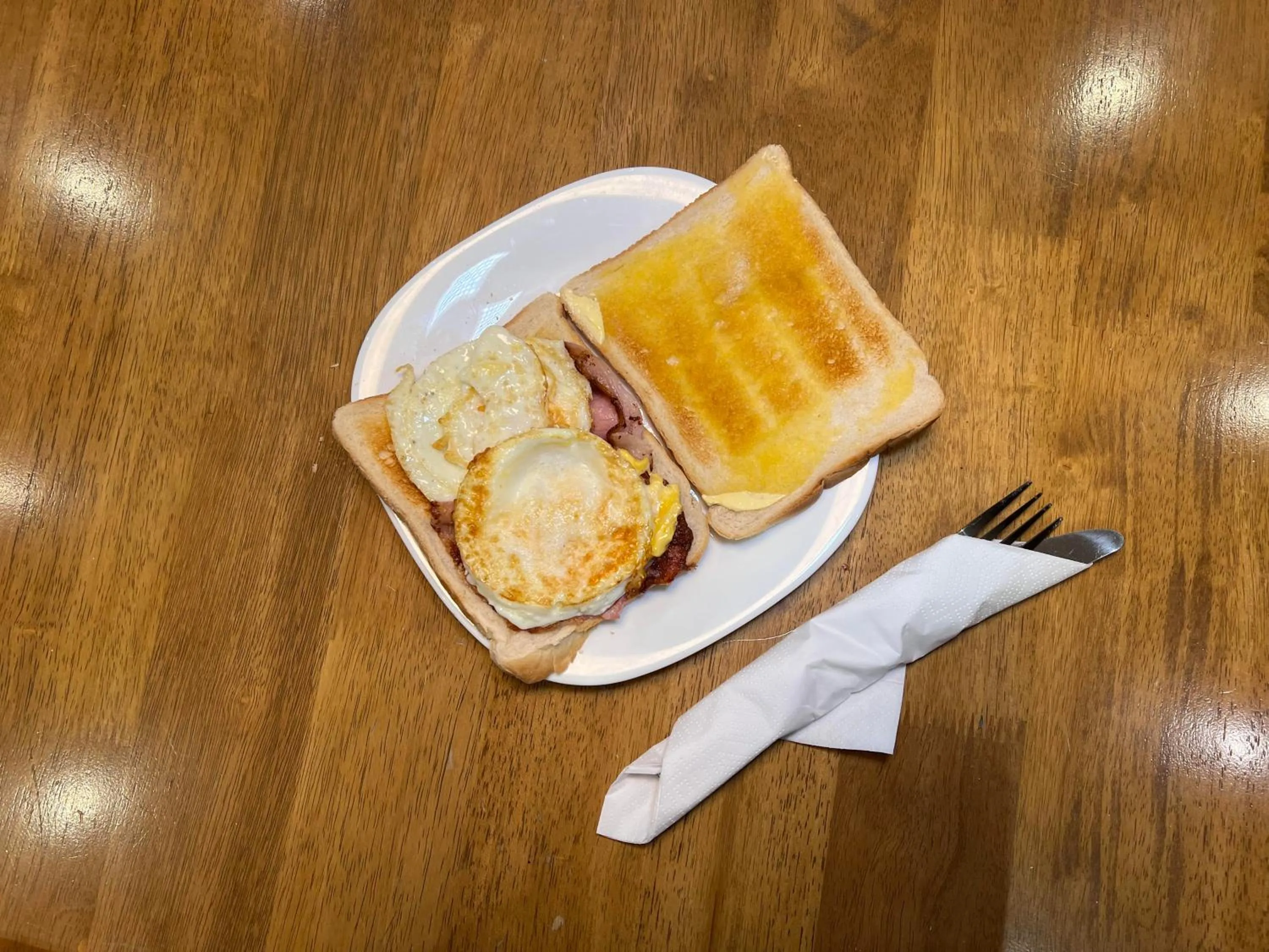 Food in The Commongate Hotels