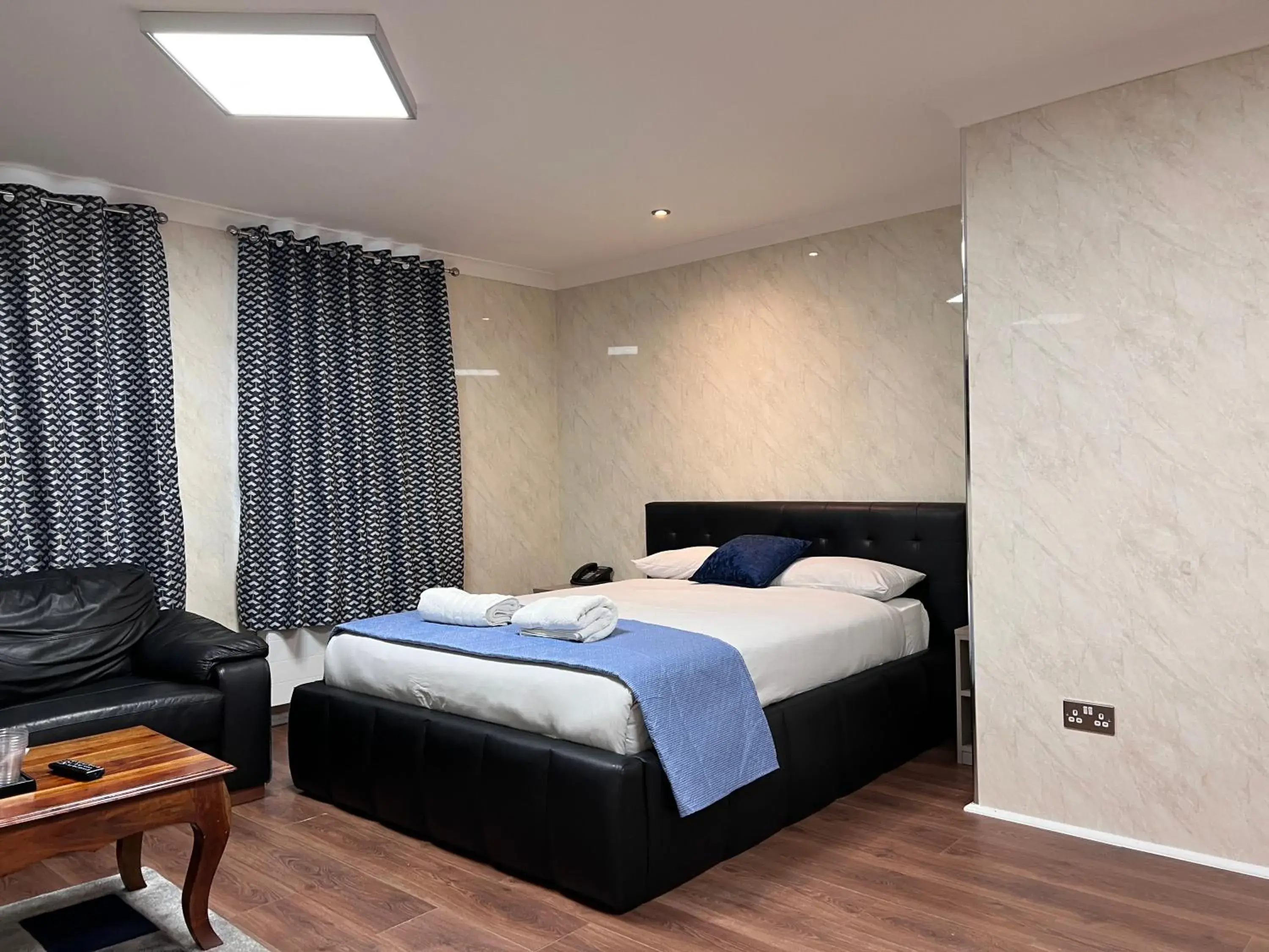 Deluxe Family Room in The Commongate Hotels Deluxe Family Room in The Commongate Hotels