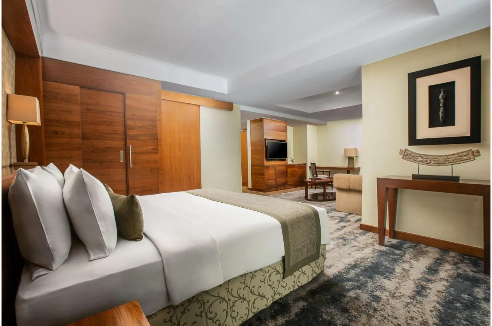 Bed in Aryaduta Medan