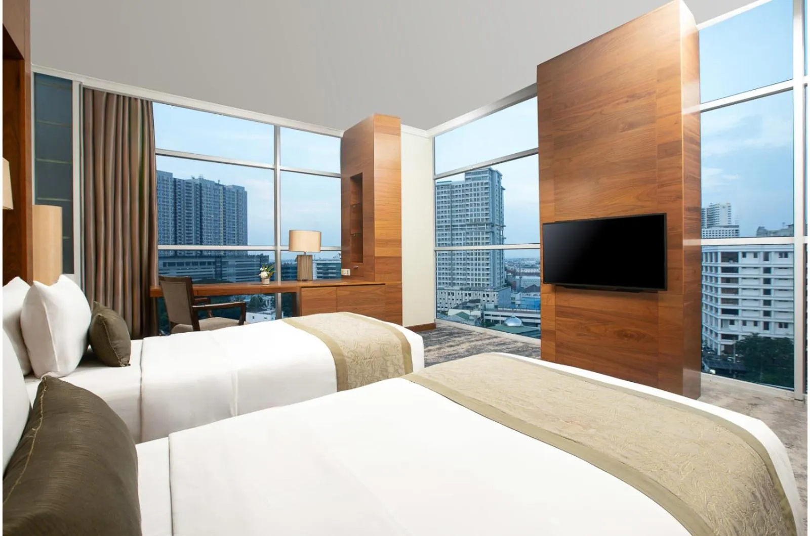 Bed in Aryaduta Medan