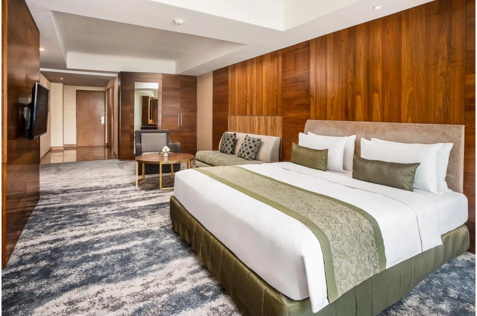 Bed in Aryaduta Medan