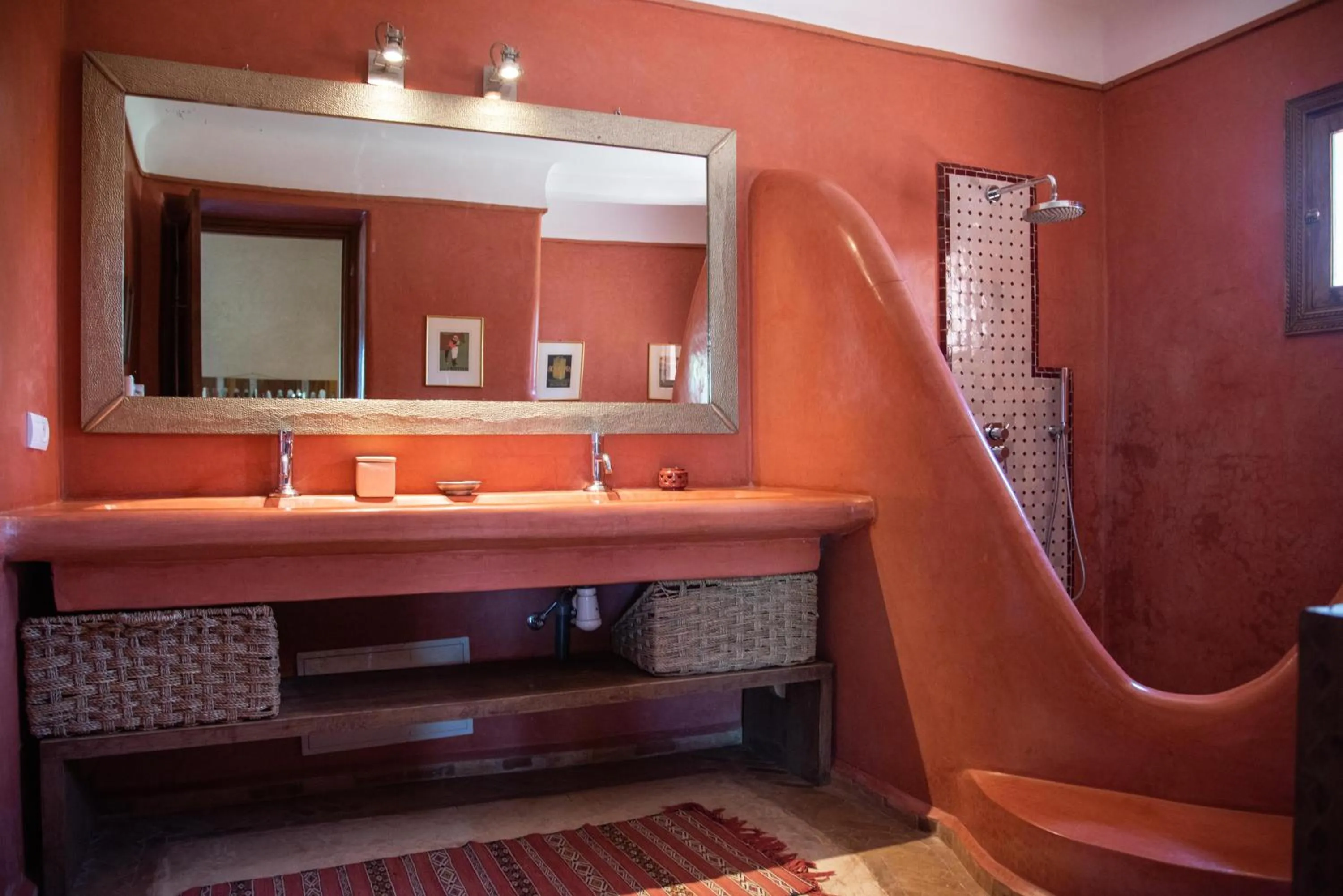 Toilet in Jnane Allia