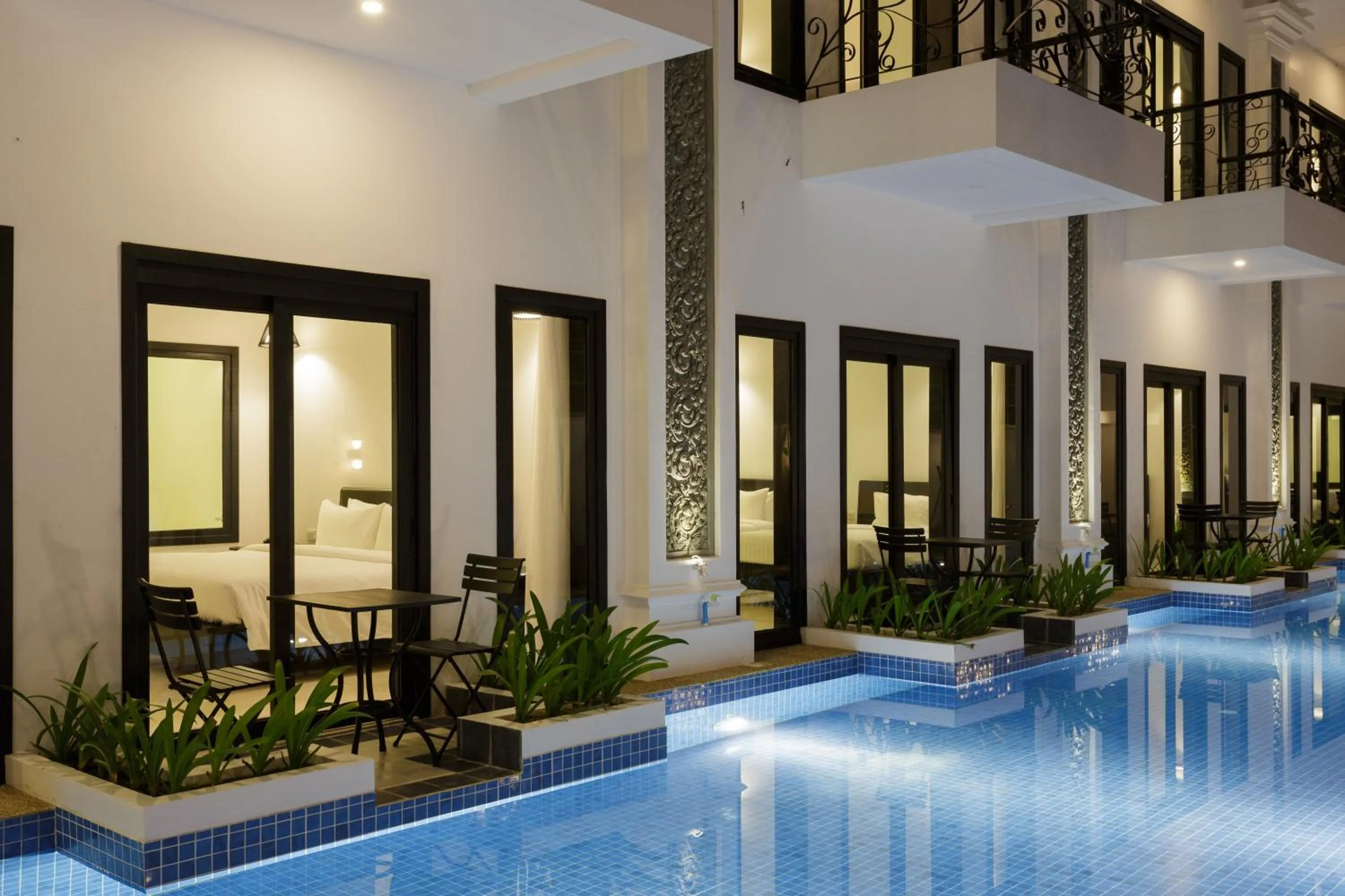 Swimming pool in Aroma Angkor Boutique Hotel