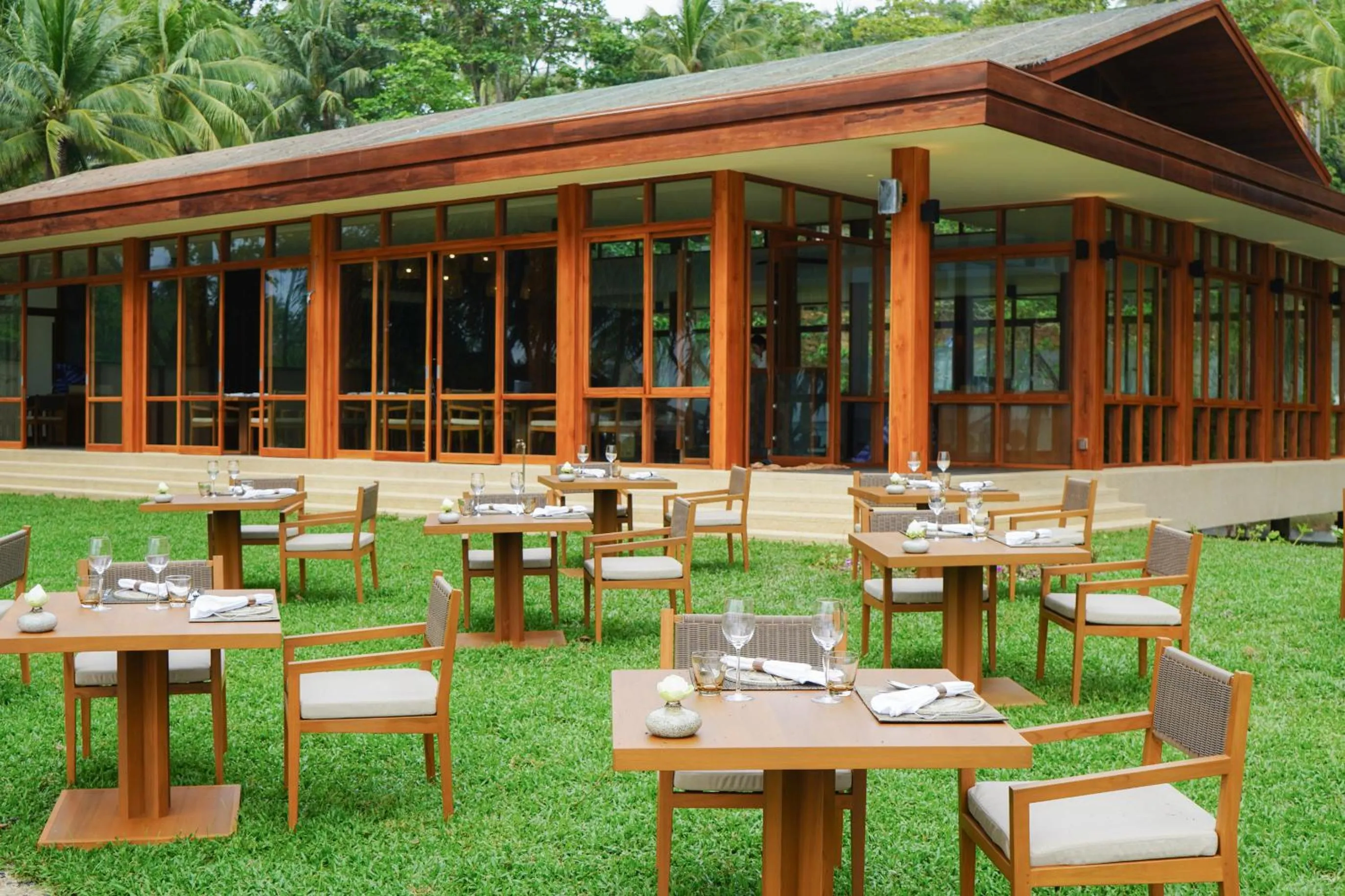 Restaurant/places to eat in The Surin Phuket